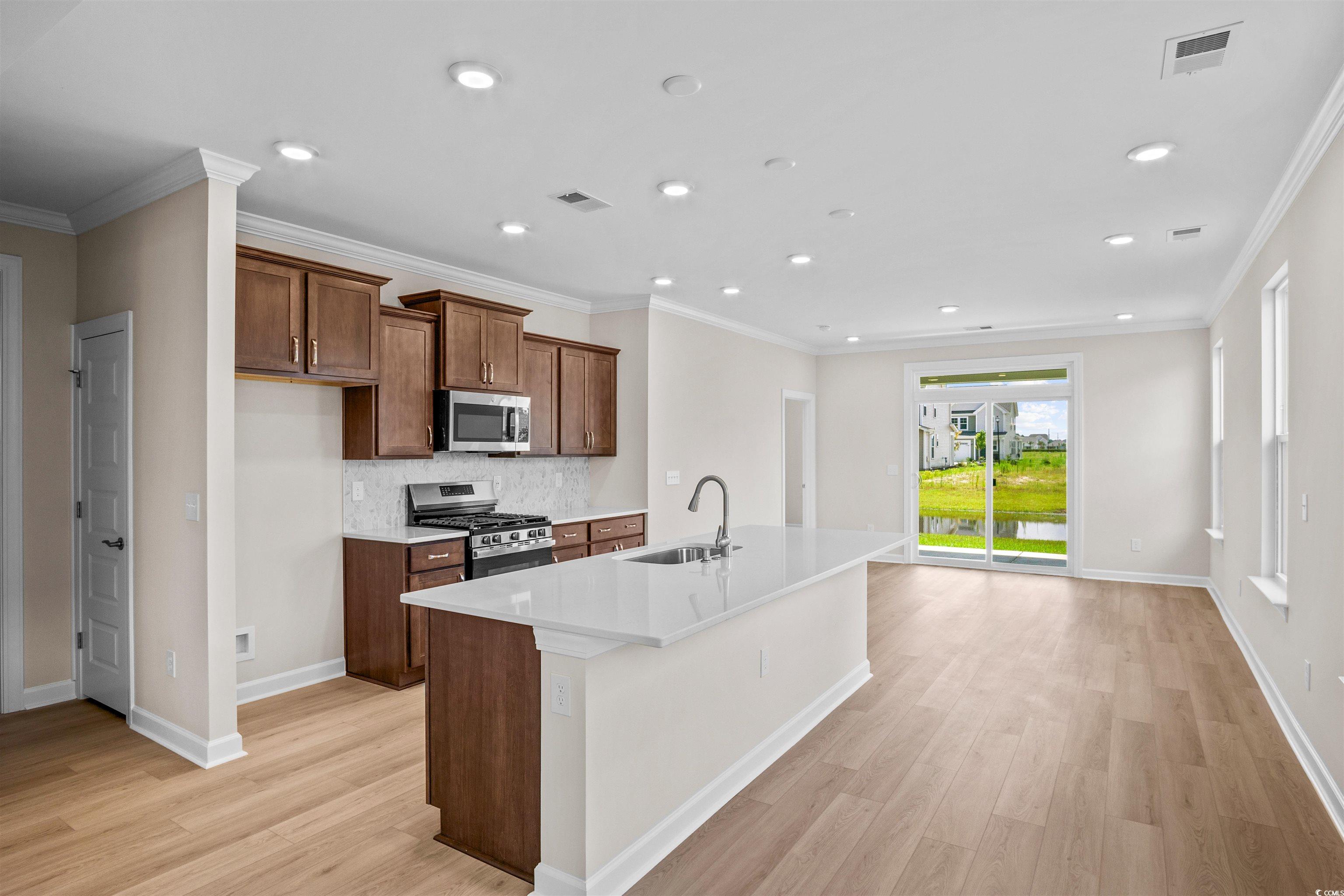 1306 Wykham Park Dr. Property Photo 2