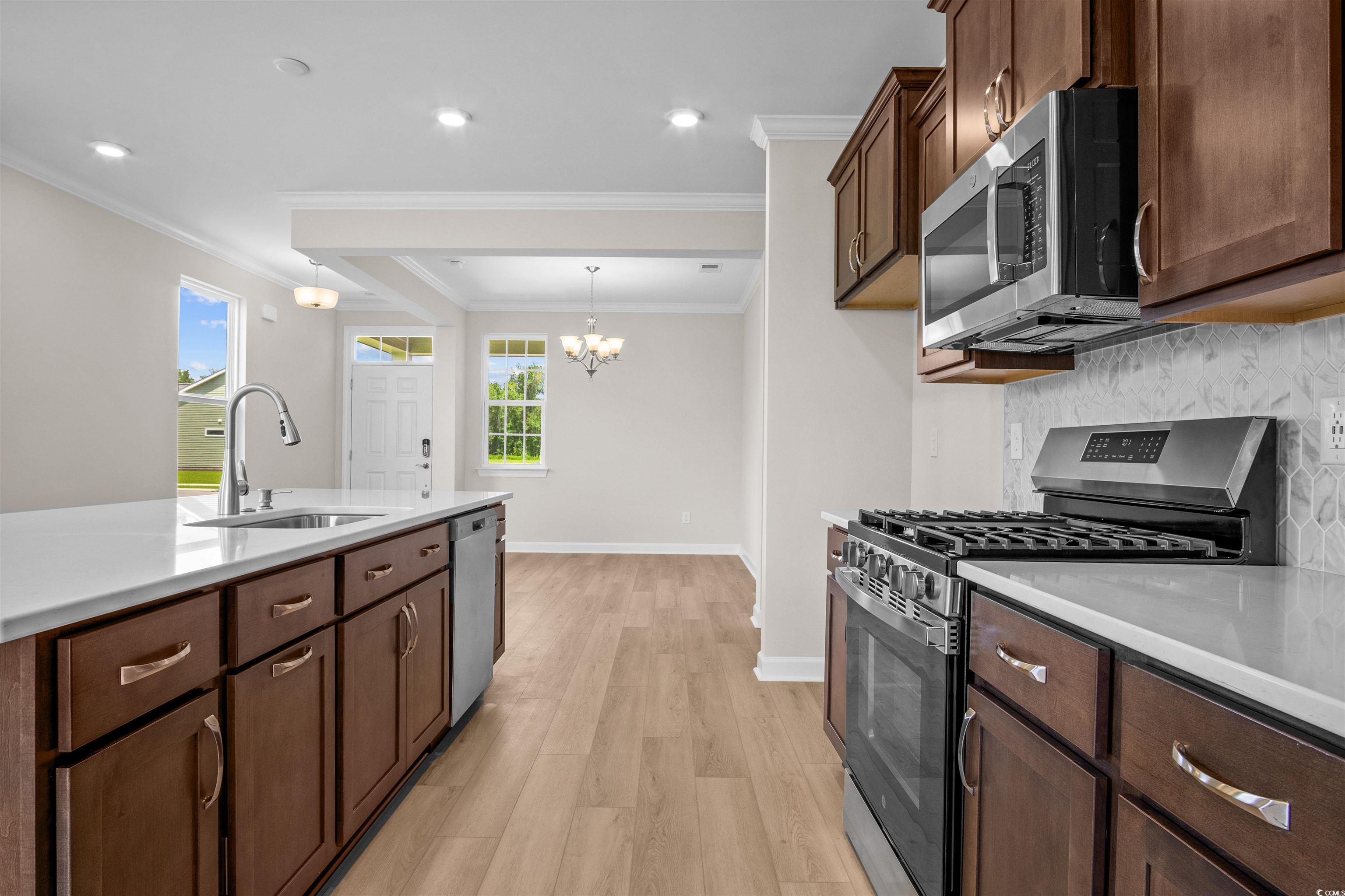 1306 Wykham Park Dr. Property Photo 3