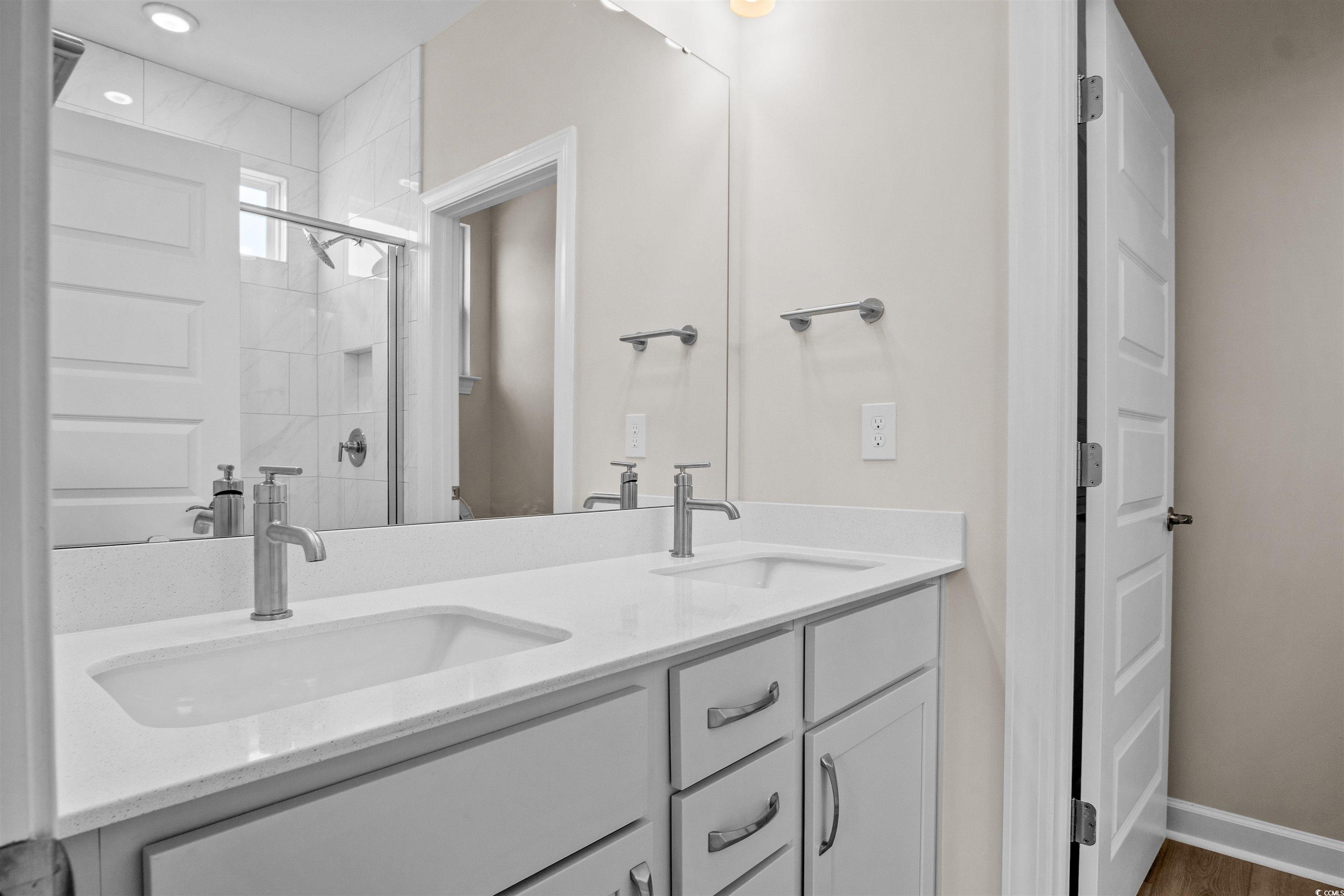 1306 Wykham Park Dr. Property Photo 4