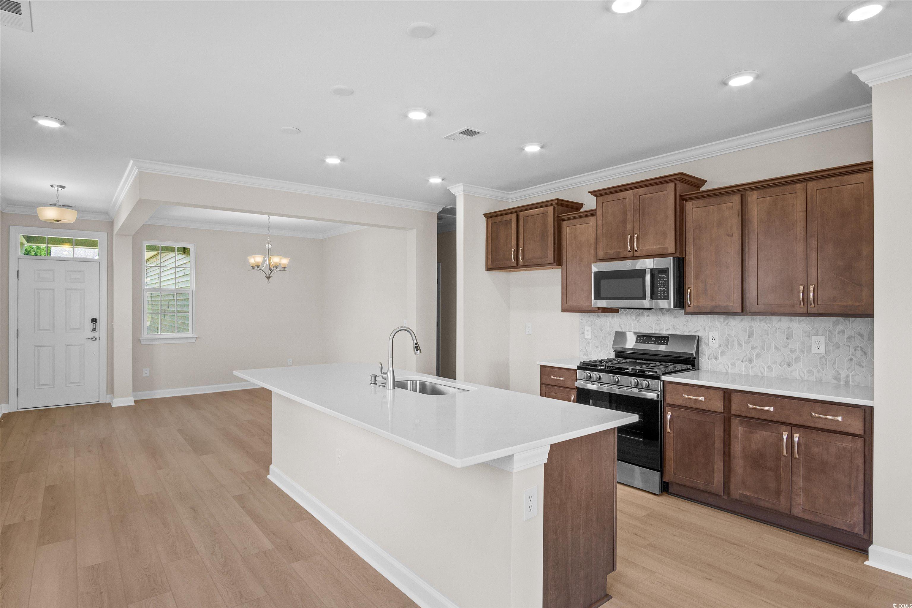 1306 Wykham Park Dr. Property Photo 10