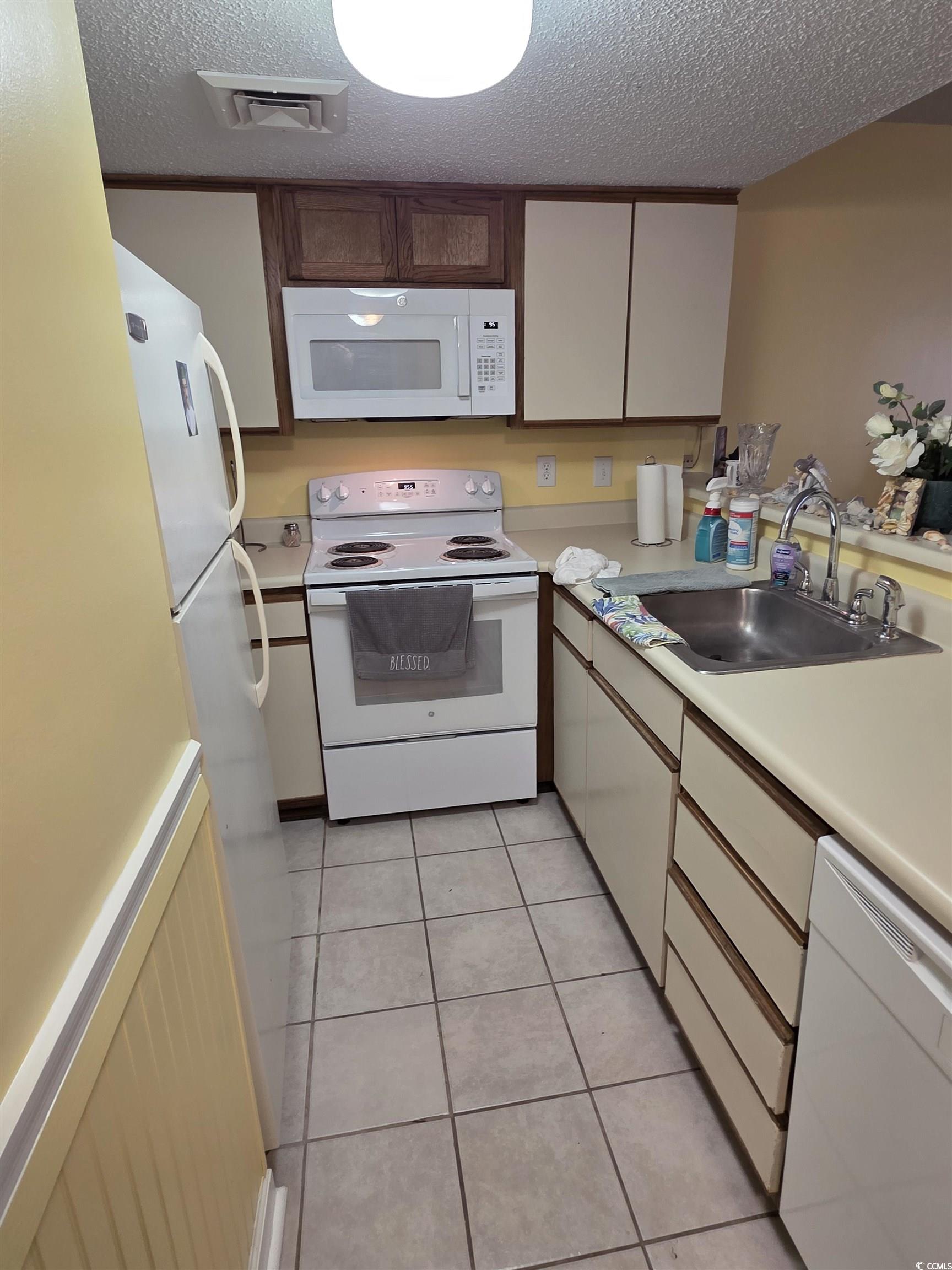 5905 S Highway 17 Property Photo 4