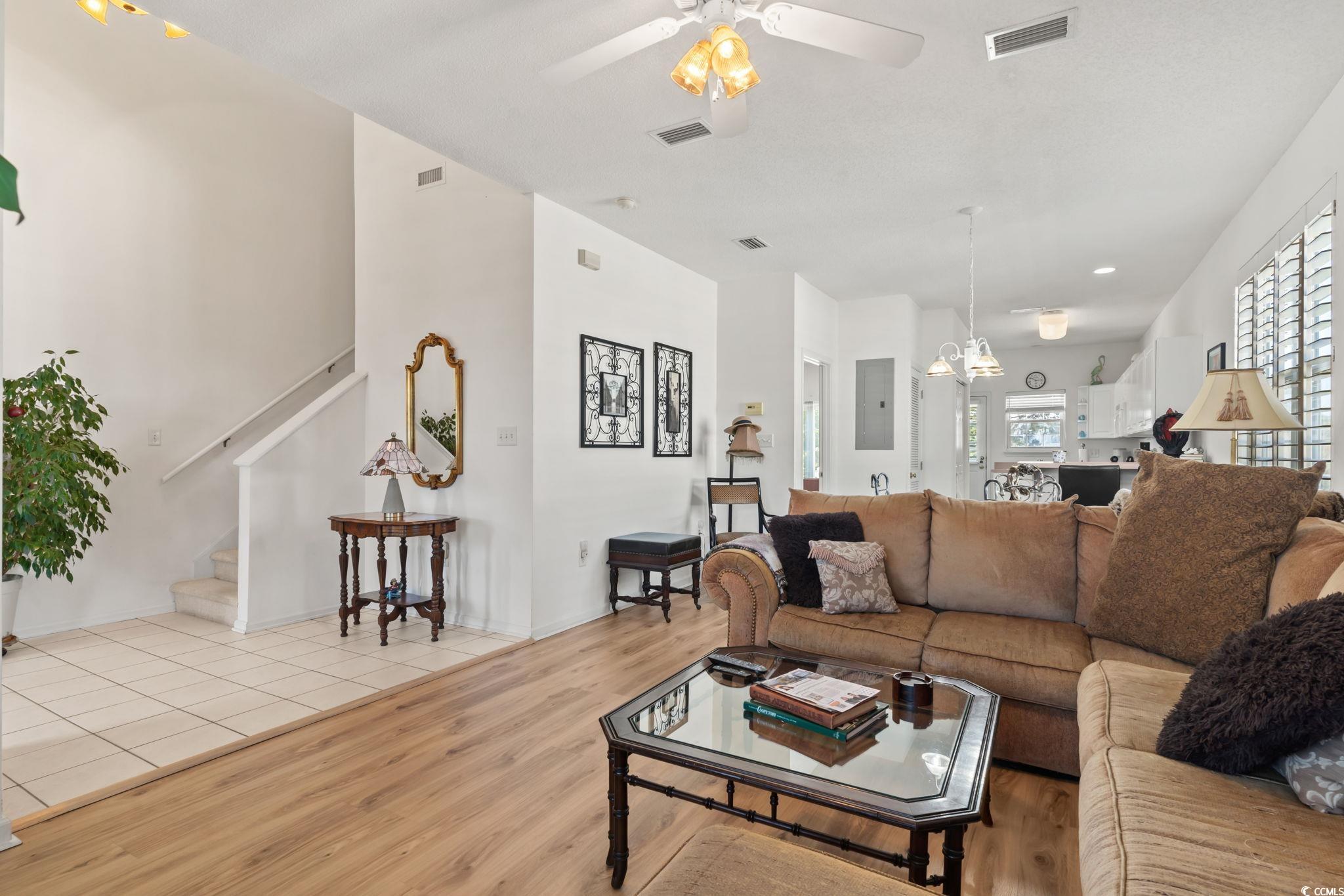 4612 Surf St. Property Photo 9