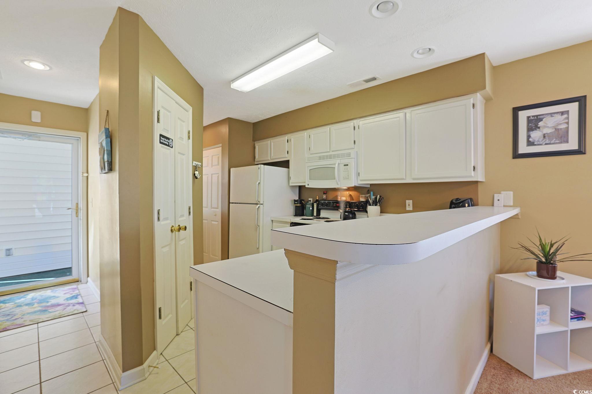 549 White River Dr. Property Photo 5