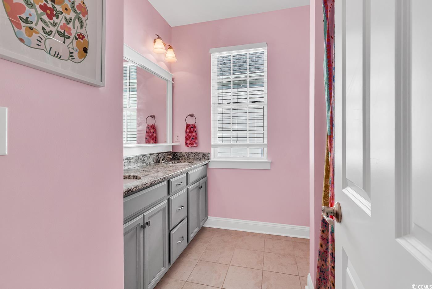 1411 Peterson St. Property Photo 24