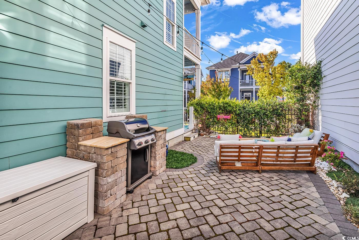 1411 Peterson St. Property Photo 31