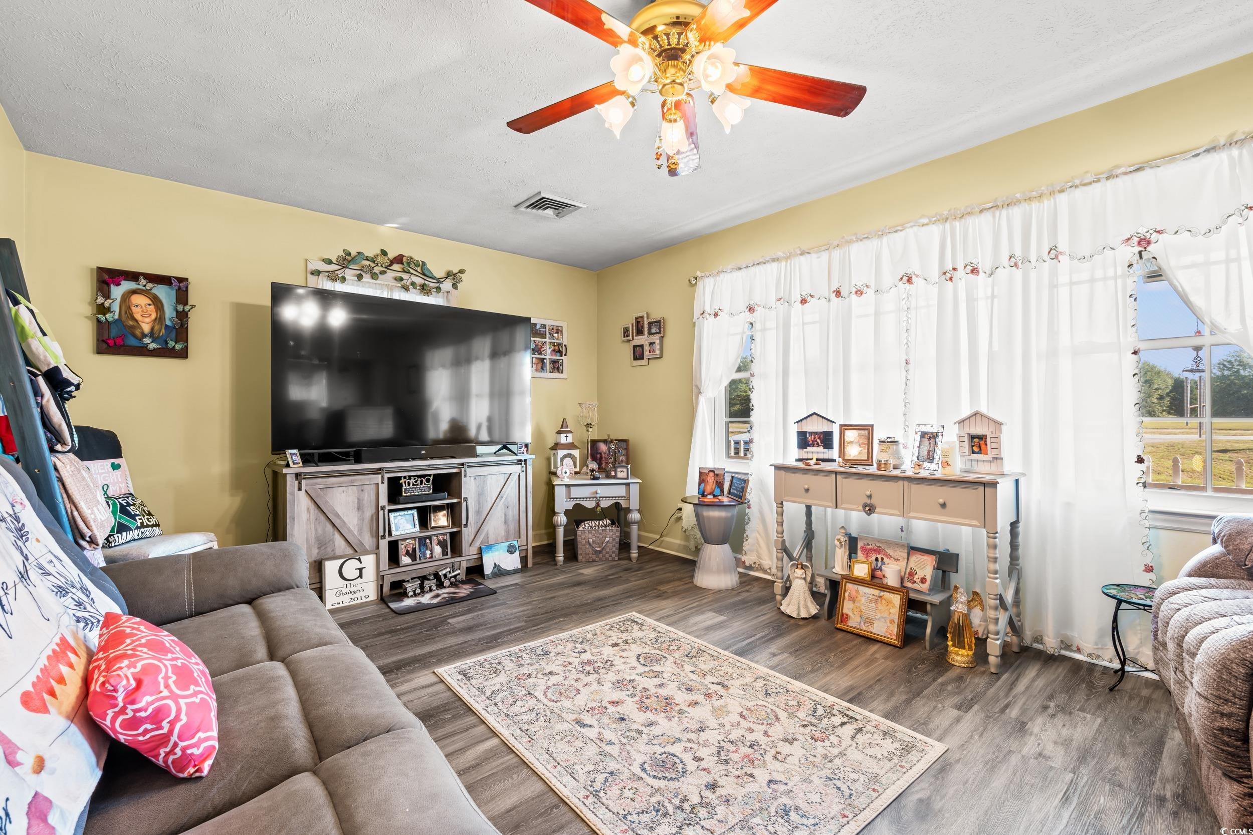 7187 N Highway 501 Property Photo 2