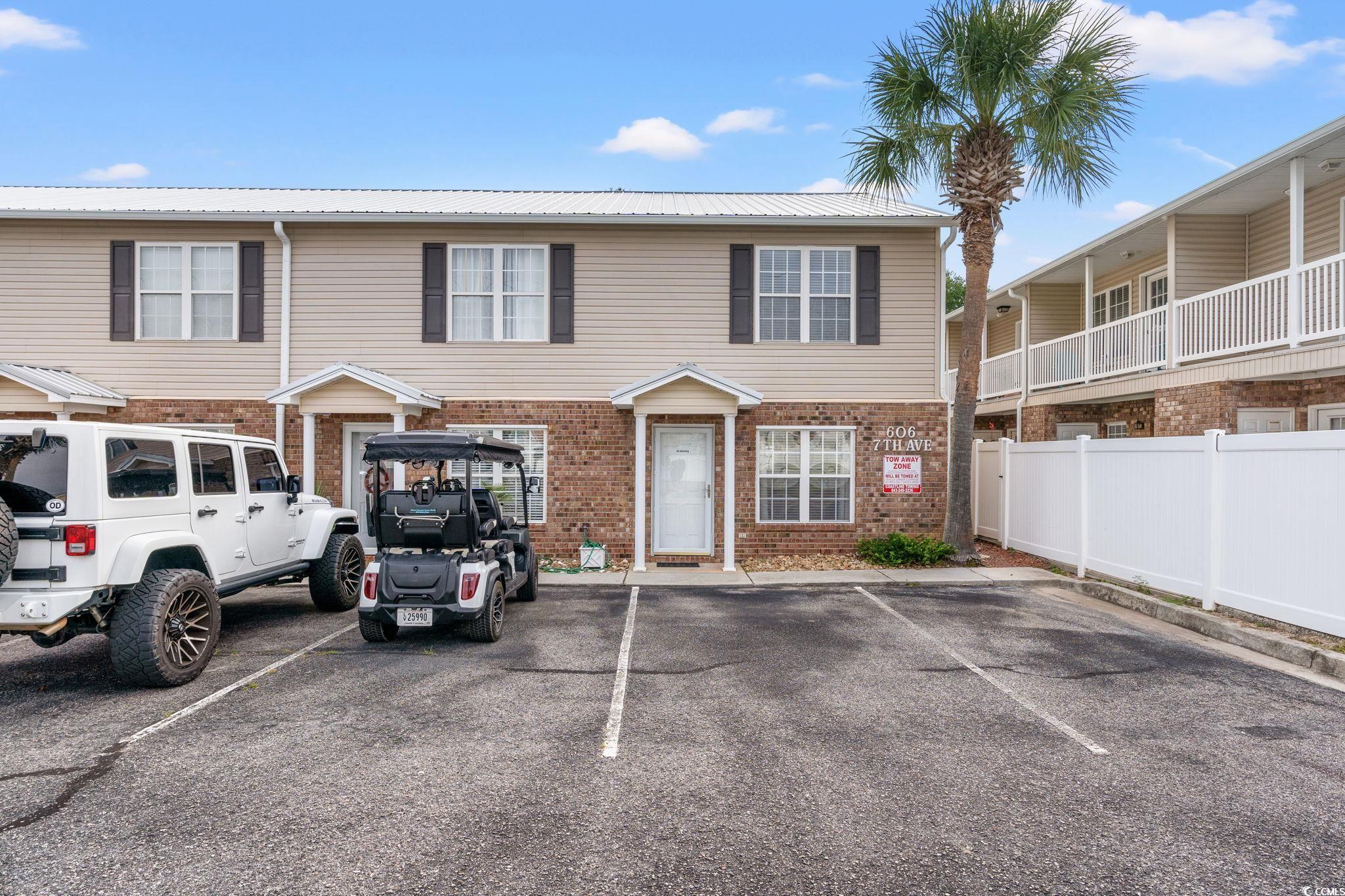 606 S 7th Ave. Property Photo 2