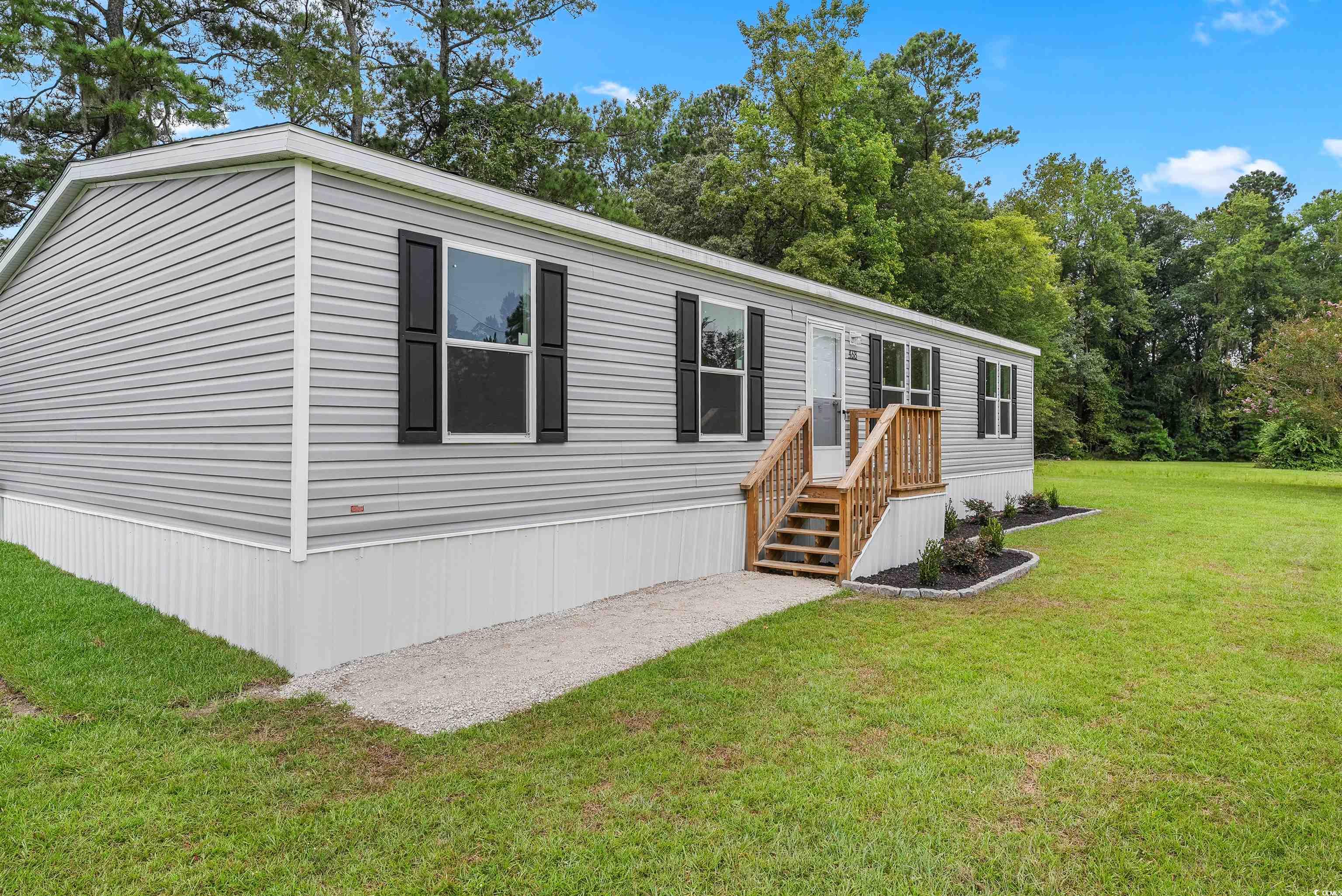 468 Landmark Rd. Property Photo 1