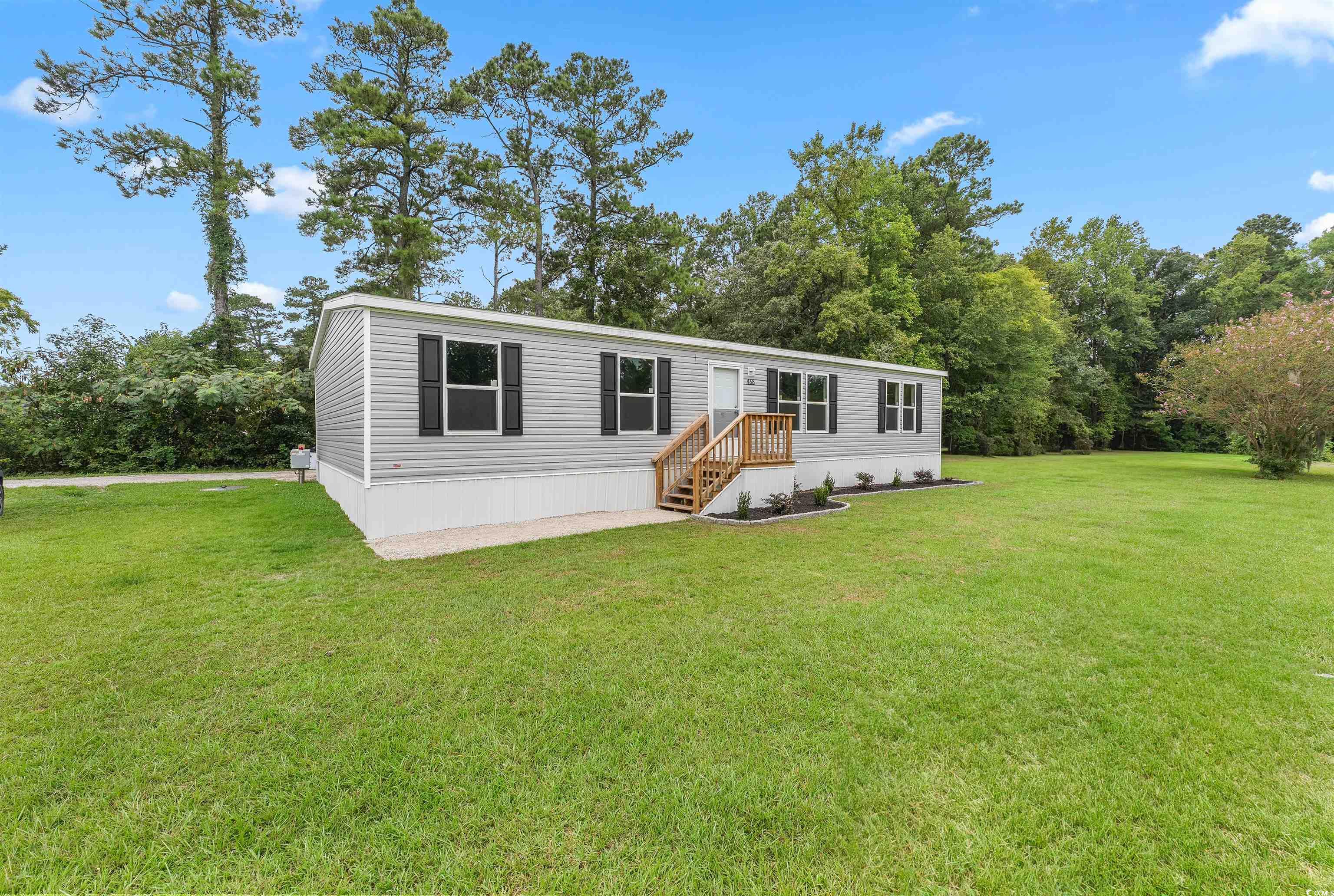 468 Landmark Rd. Property Photo 3