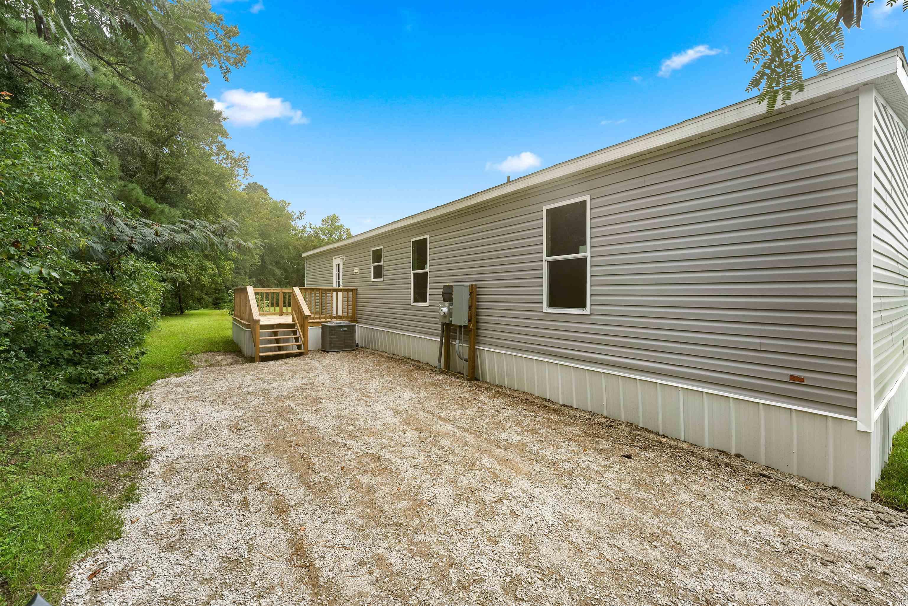 468 Landmark Rd. Property Photo 6