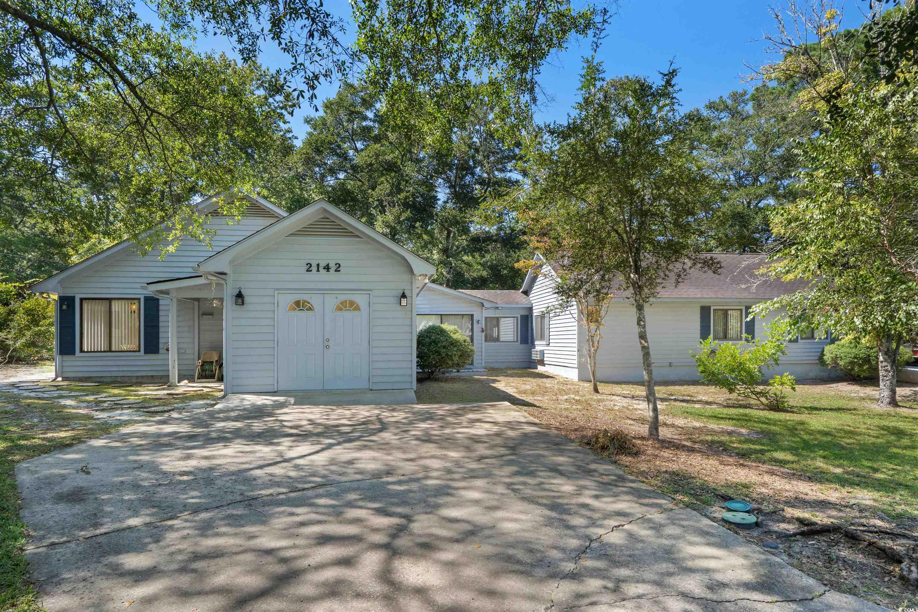 2142 Marion Circle Property Photo 2