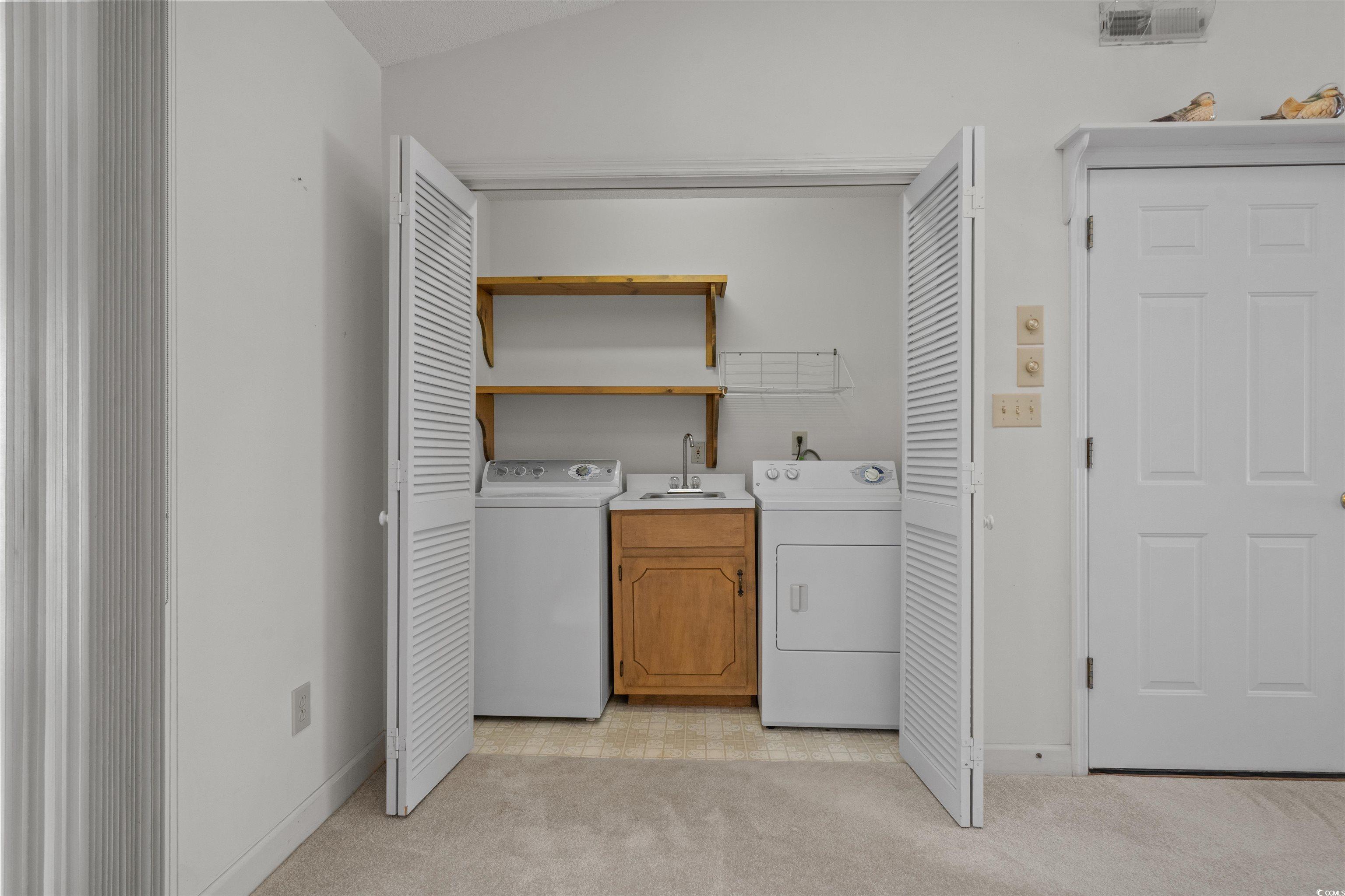 2142 Marion Circle Property Photo 14