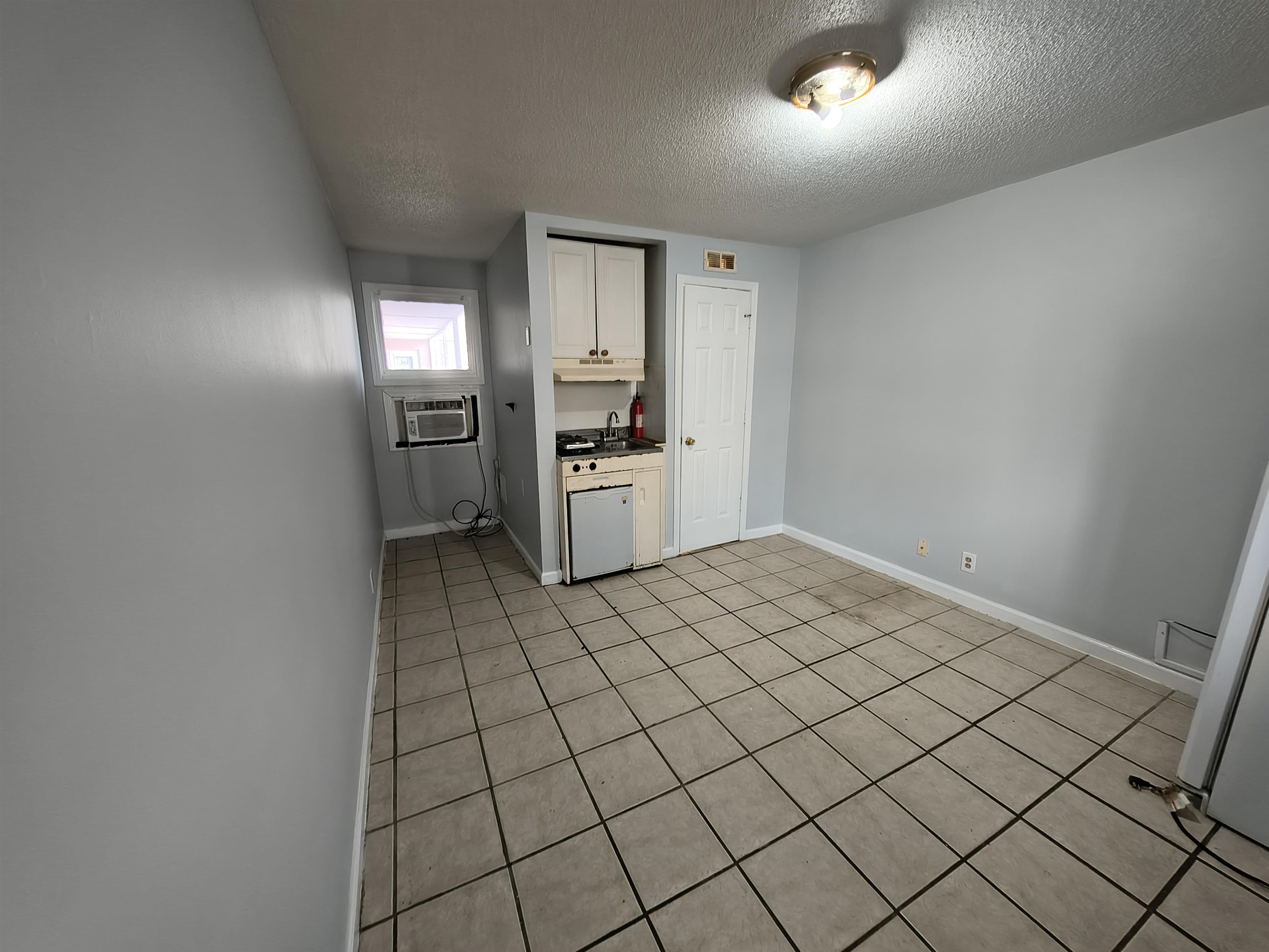 307 Flagg St. Property Photo 7