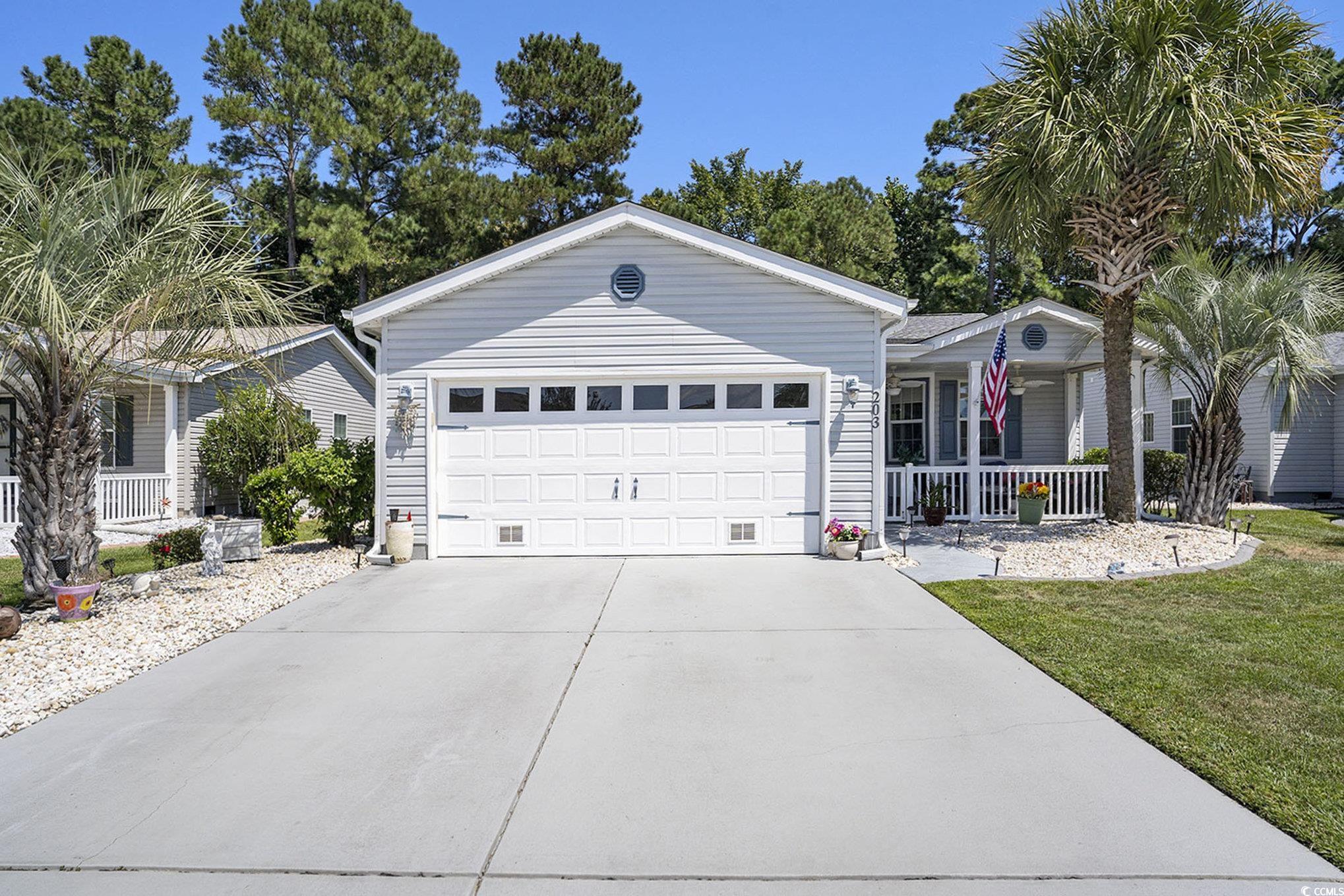 203 Lakeside Crossing Dr. Property Photo 1