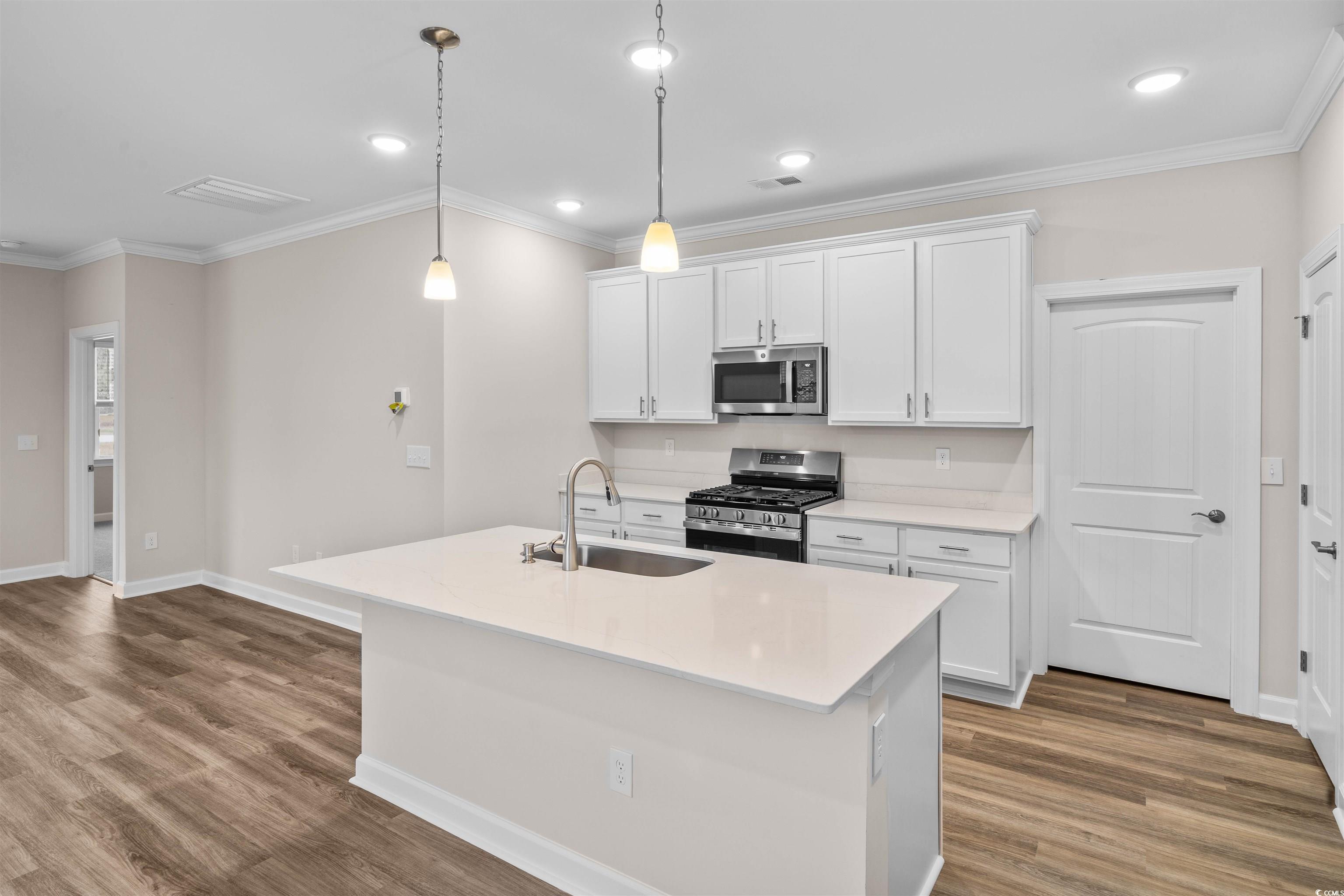 1008 Menorca Ct. Property Photo 2