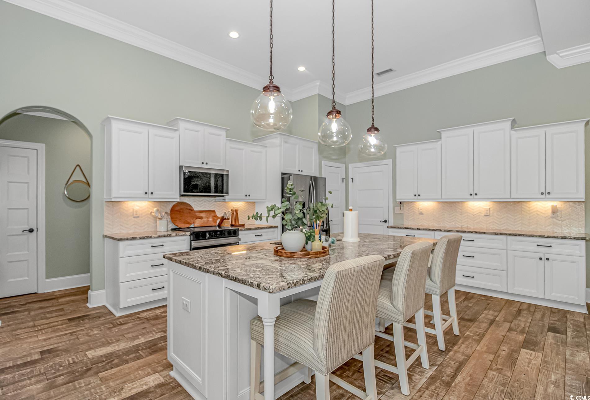 4383 River Rd. Property Photo 10