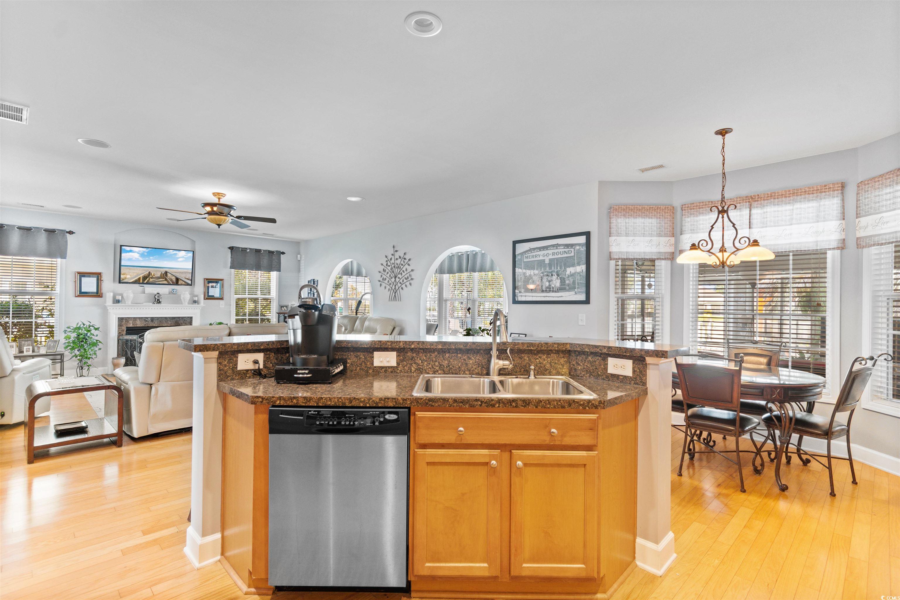 519 Heritage Point Dr. Property Photo 6