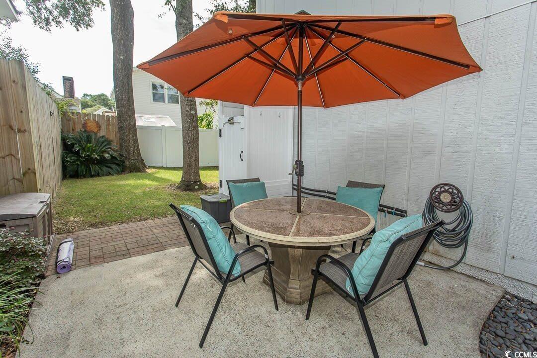 506 B Rosemary Ln. Property Photo 5