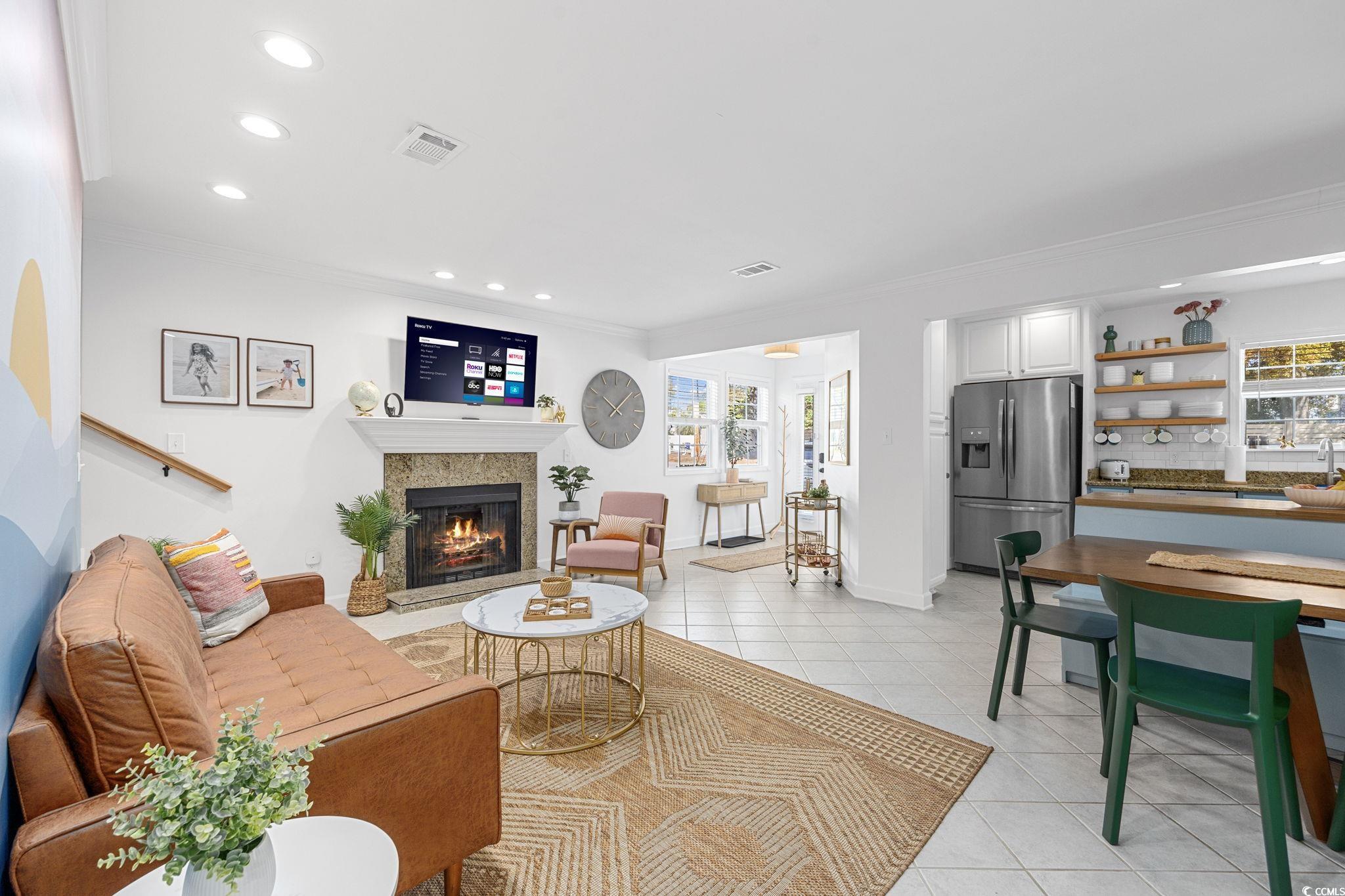 104 Ash St. Property Photo 6