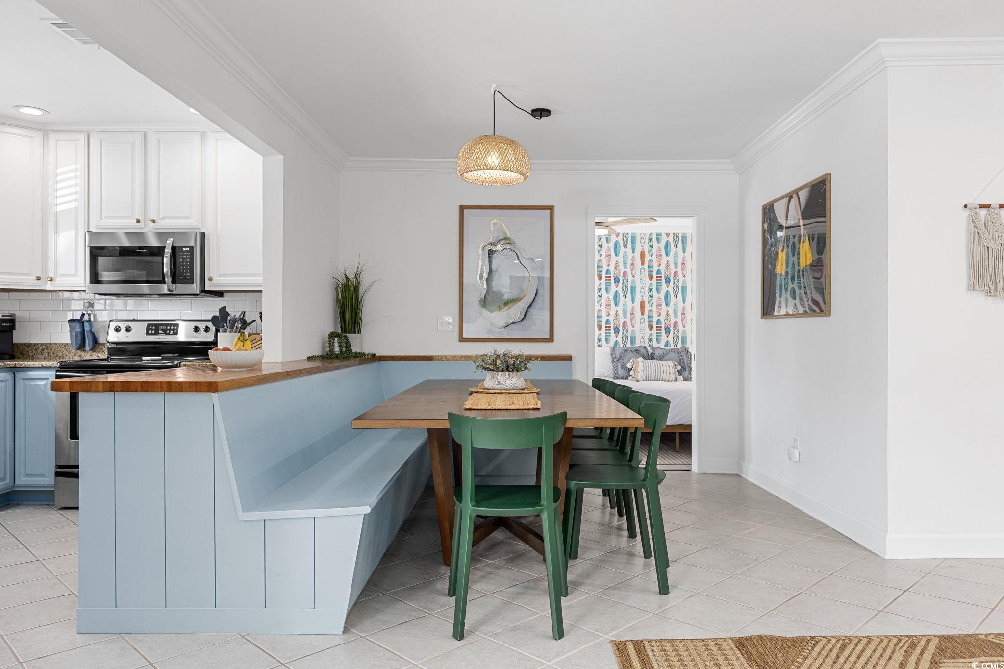 104 Ash St. Property Photo 11