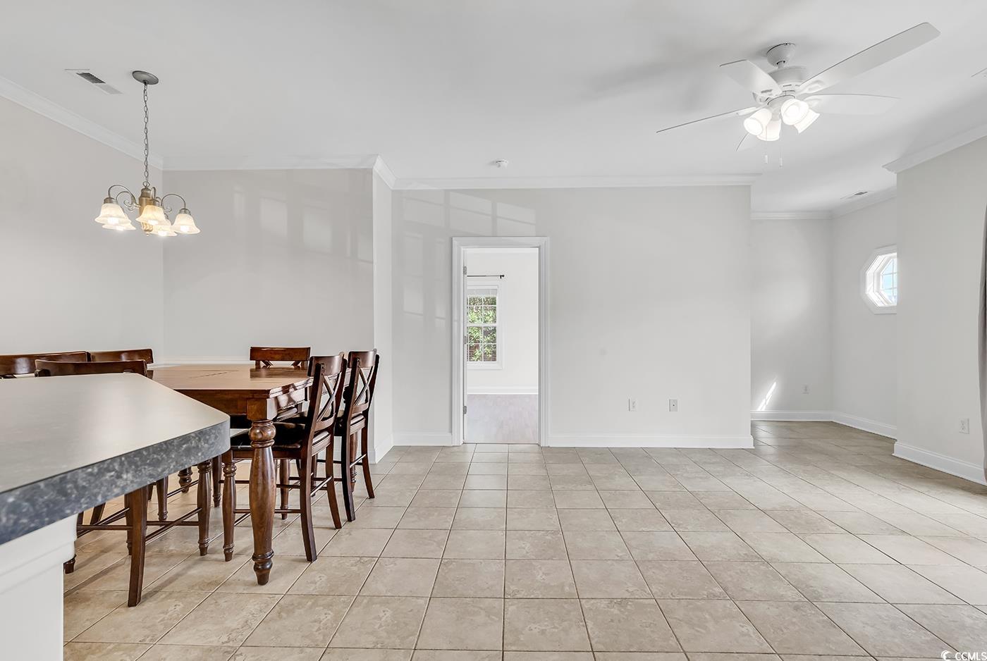 2061 Silvercrest Dr. Property Photo 4