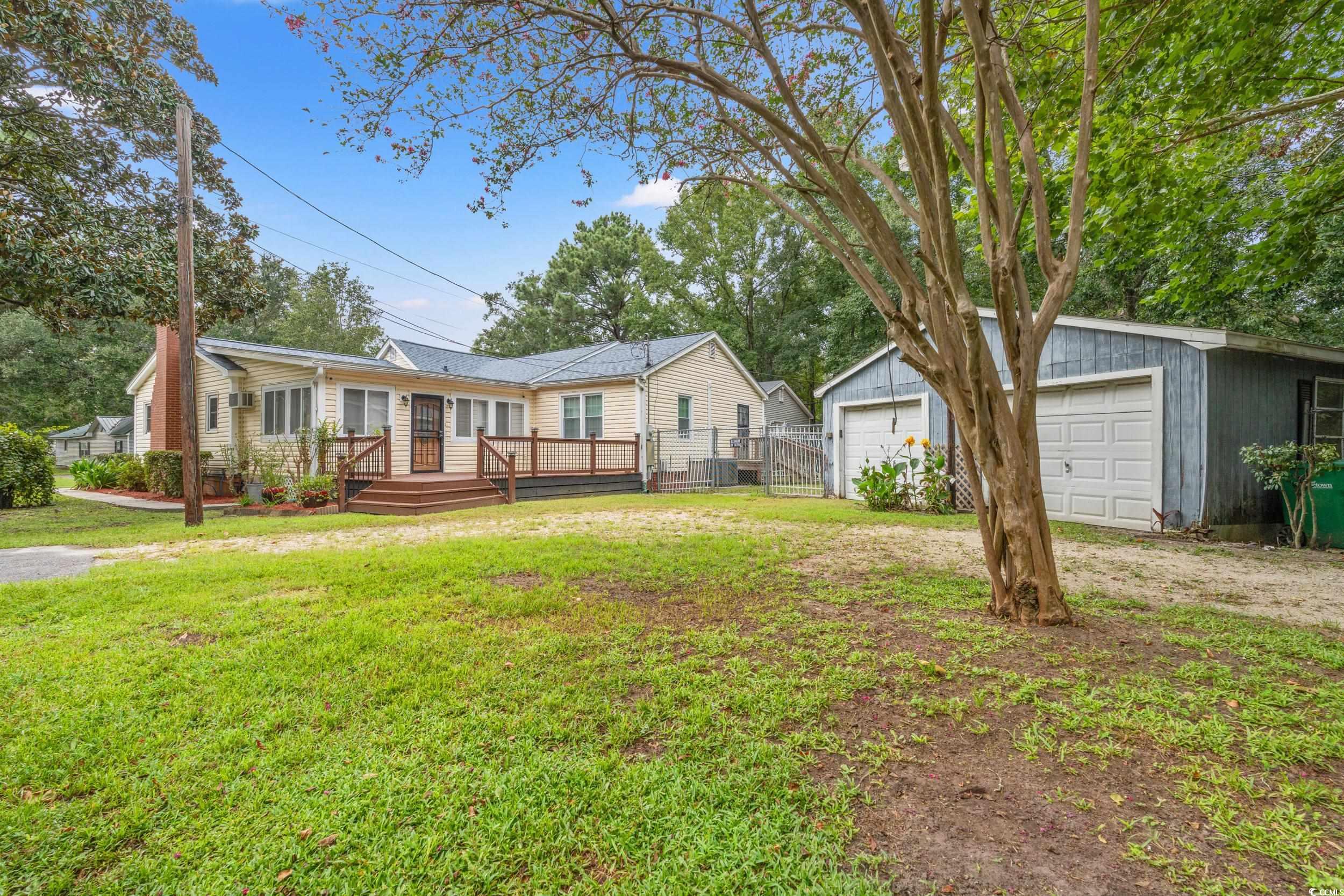 902 Palm St. Property Photo 6