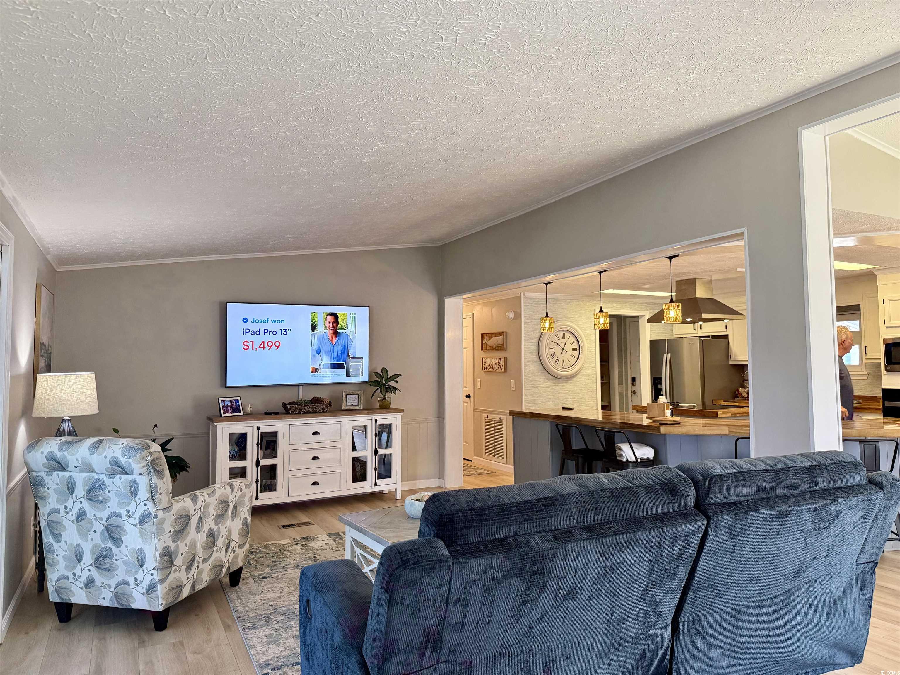 405 Twin Lakes Ct. Property Photo 9