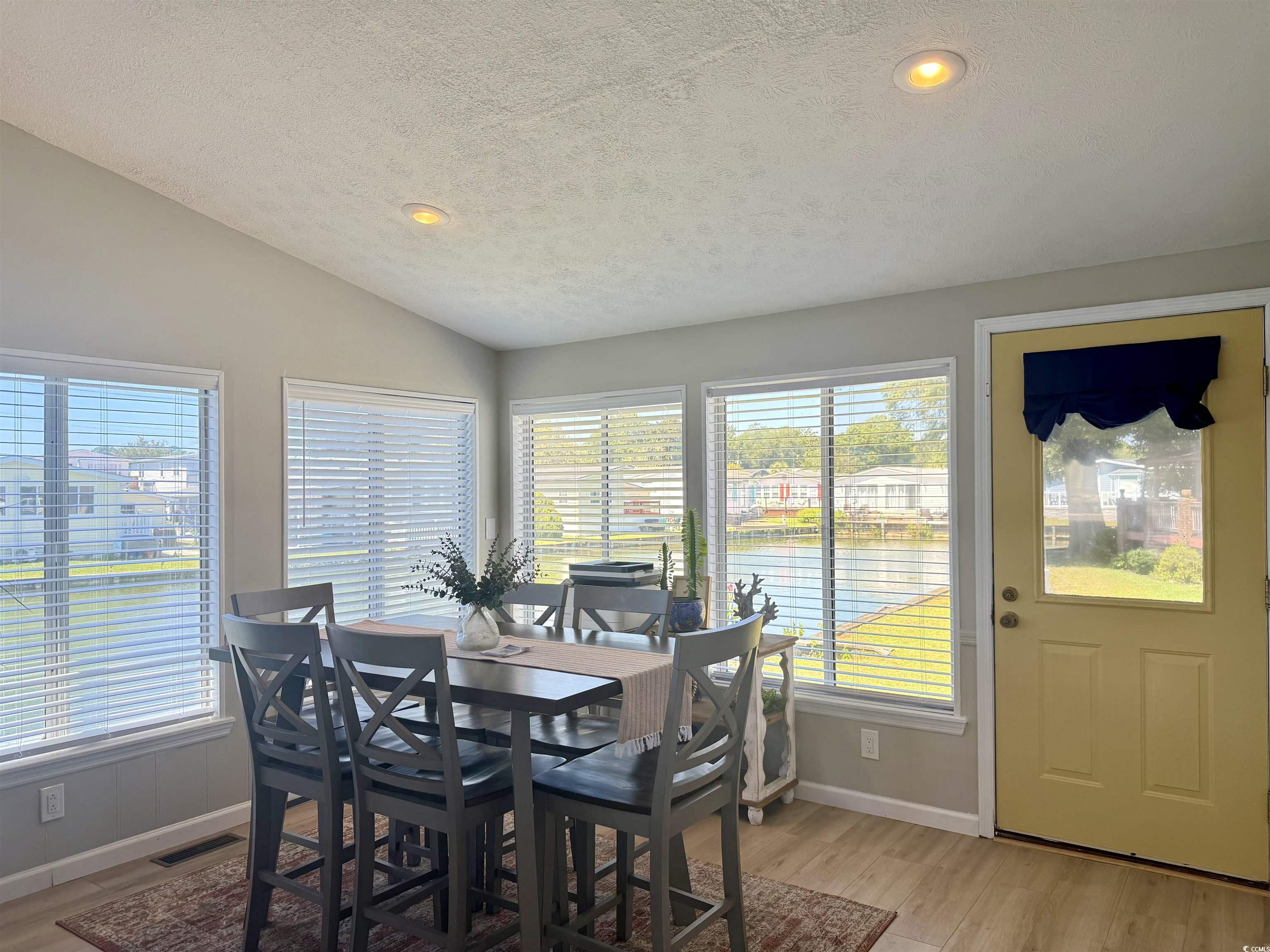 405 Twin Lakes Ct. Property Photo 11