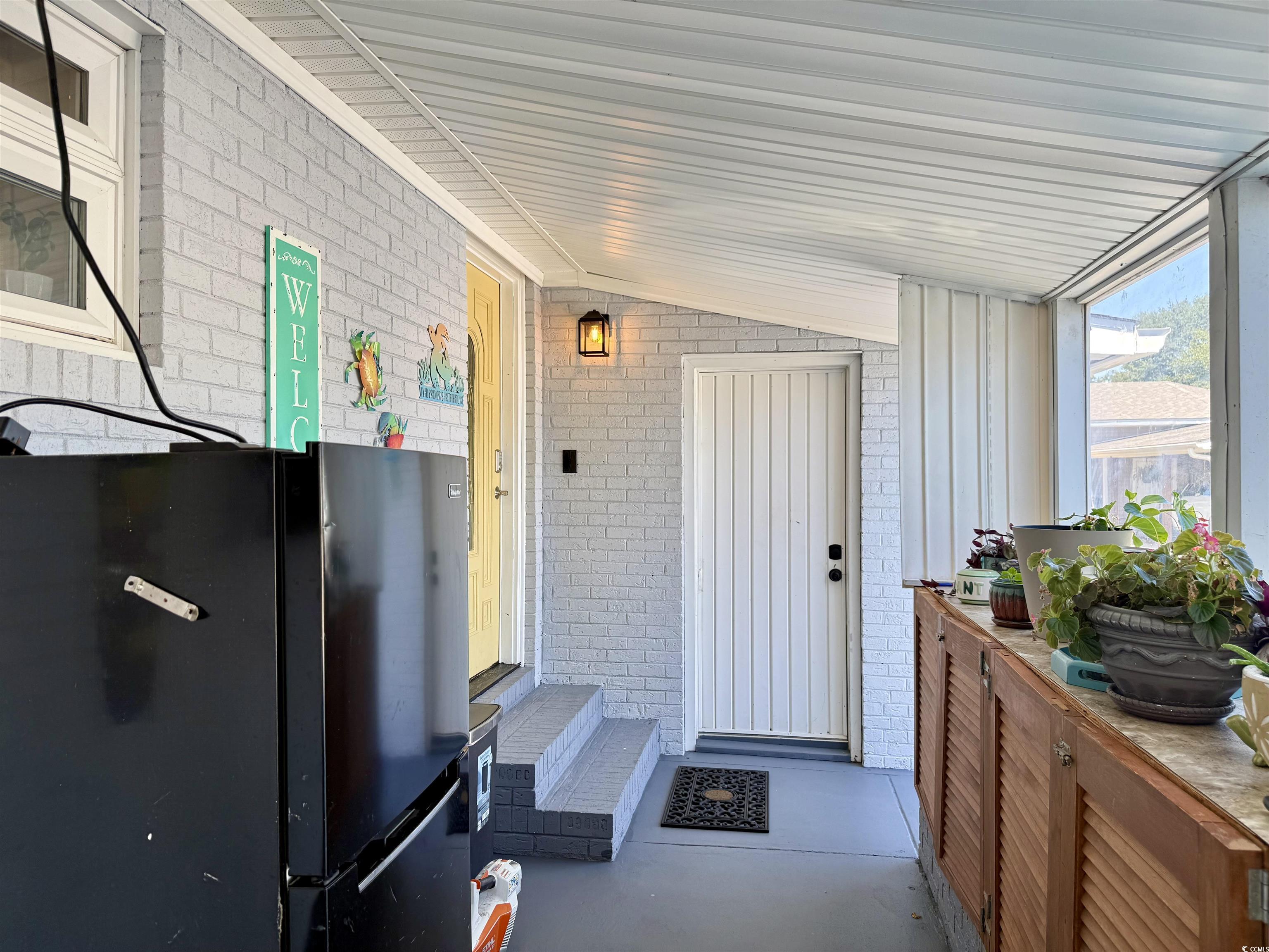 405 Twin Lakes Ct. Property Photo 28