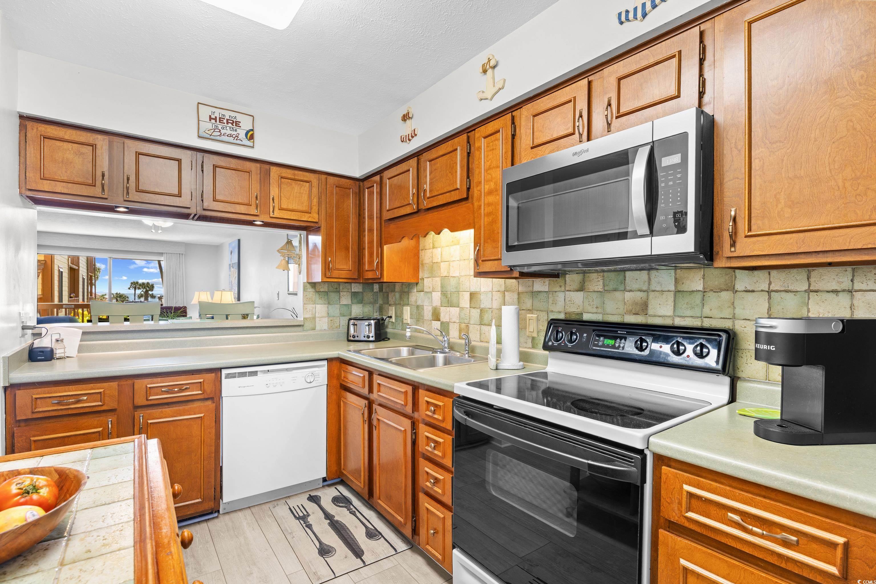 5507 N Ocean Blvd. Property Photo 11