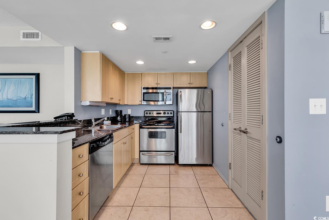 107 S Ocean Blvd. Property Photo 6