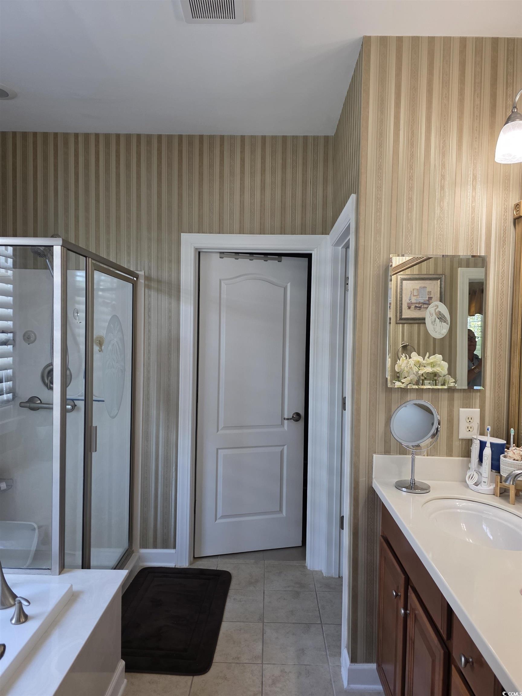 1575 Berkshire Ave. Property Photo 20