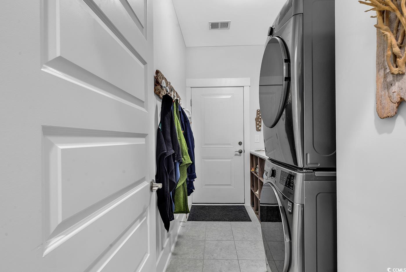 6013 Tramonto St. Property Photo 8