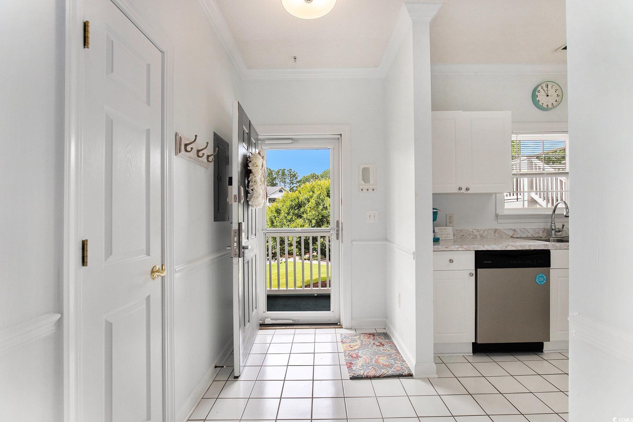 5825 Catalina Dr. Property Photo 2