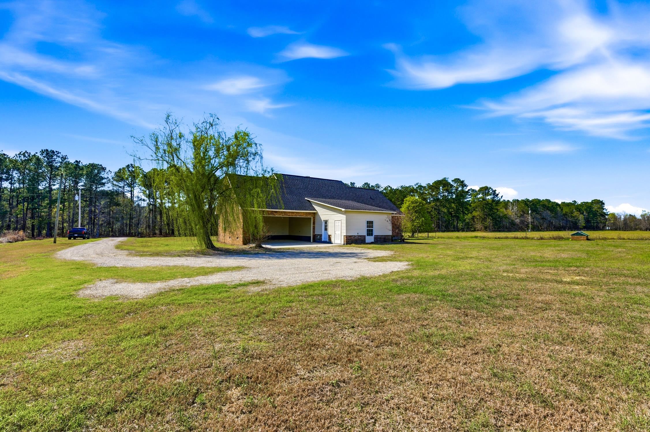 2851 Highway 984 Property Photo 6