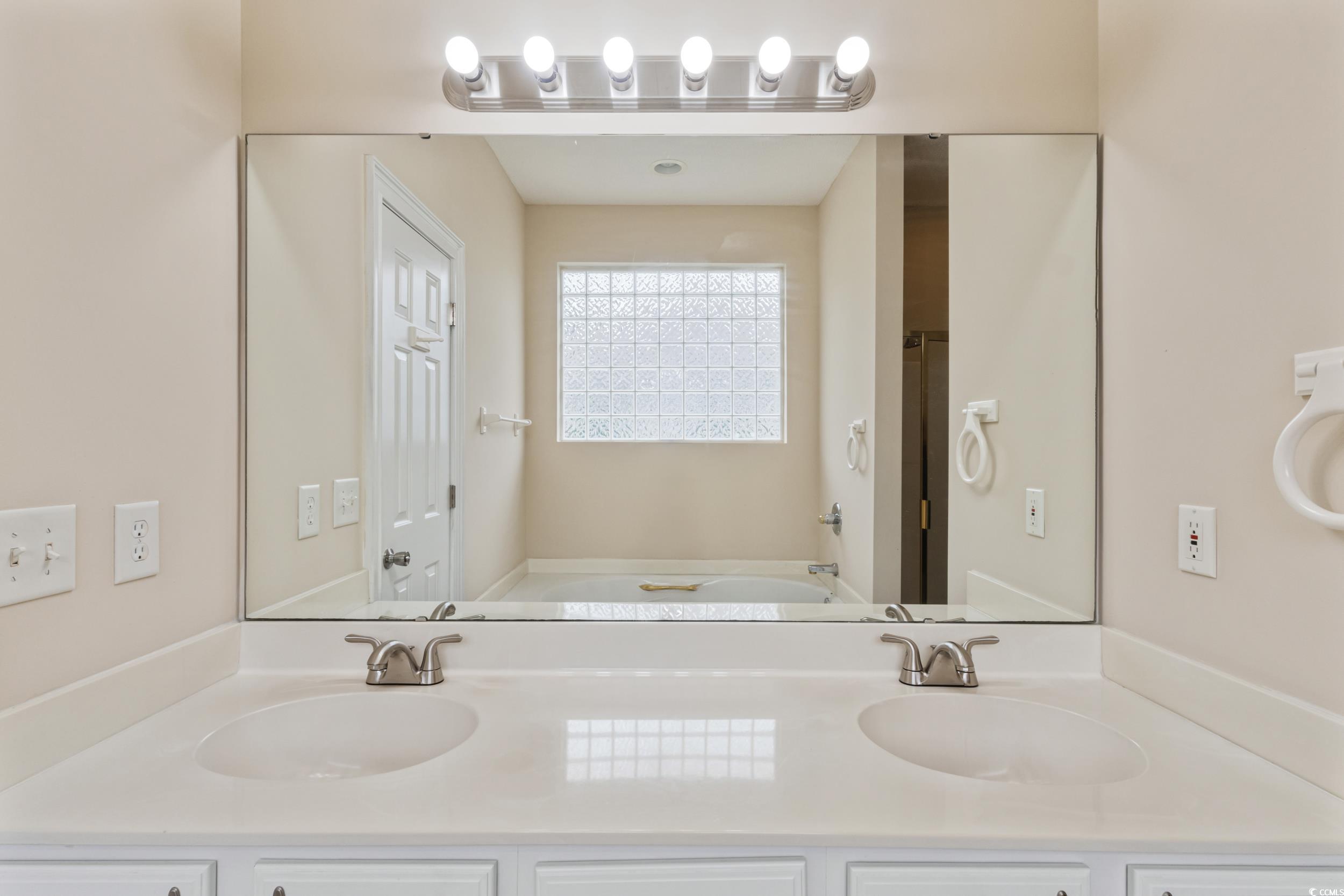 4050 Victoria Ct. Property Photo 34