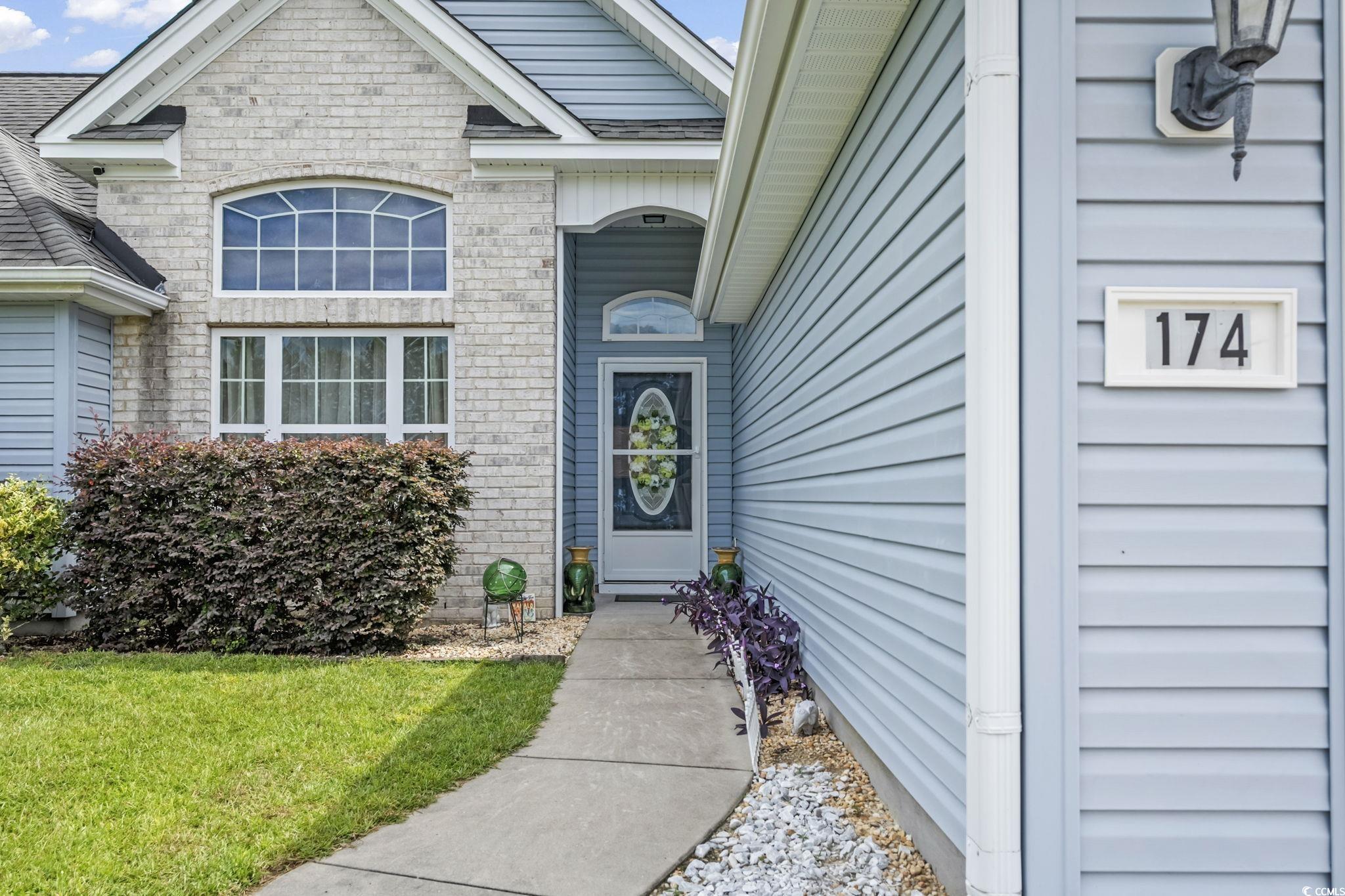 174 Heath Dr. Property Photo 2