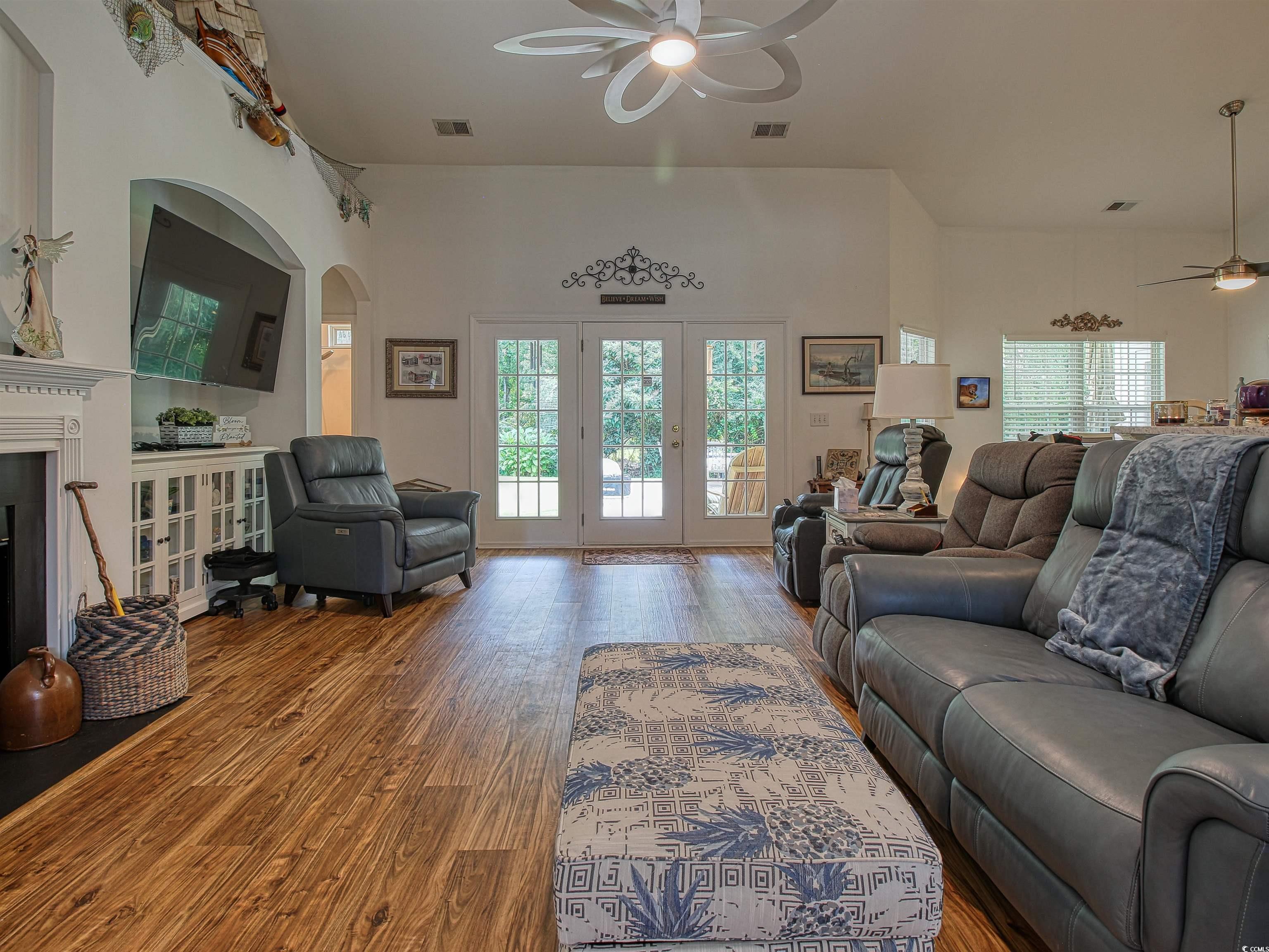 673 Tidal Point Ln. Property Photo 3