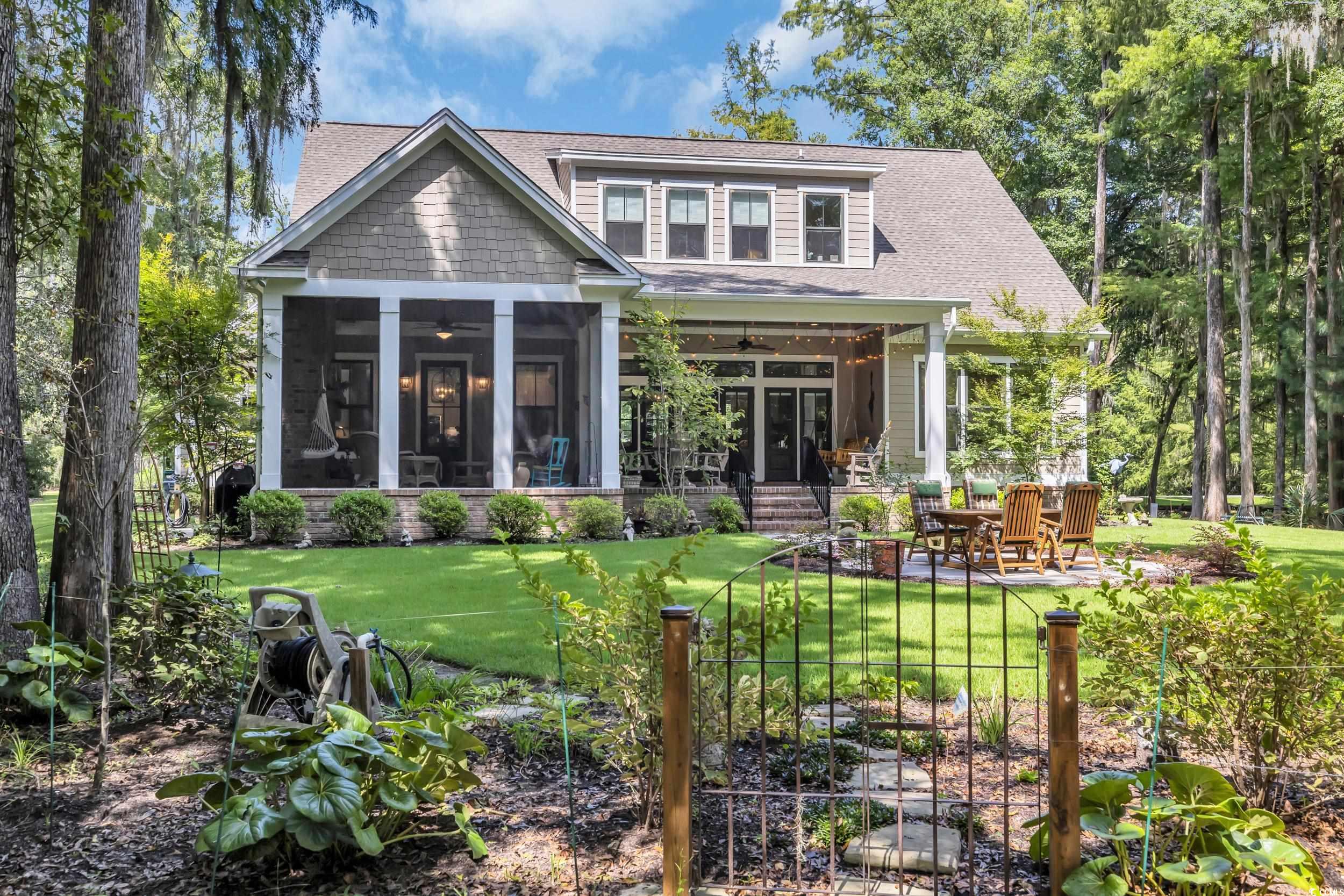 856 All Saints Loop Property Photo 2