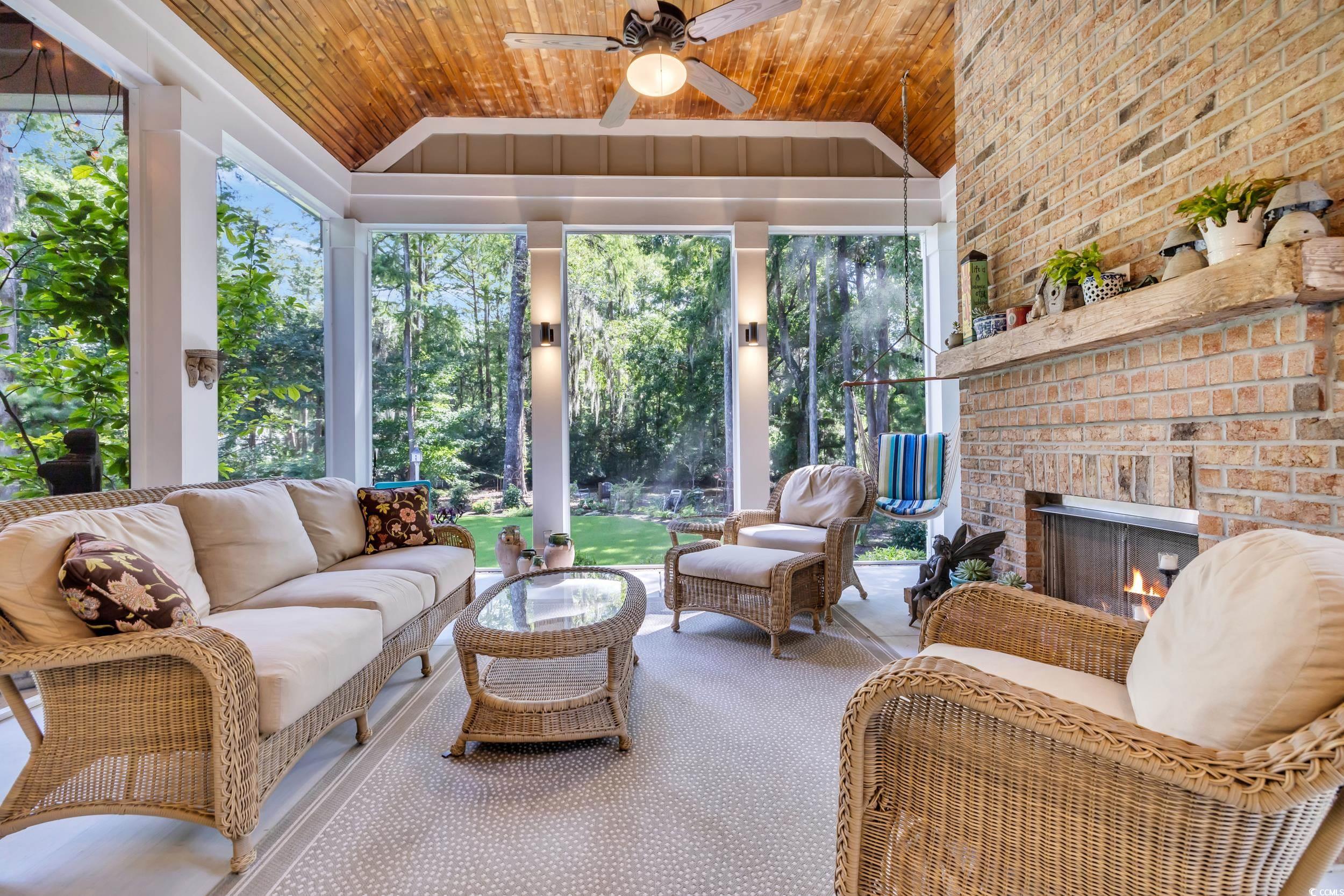 856 All Saints Loop Property Photo 3