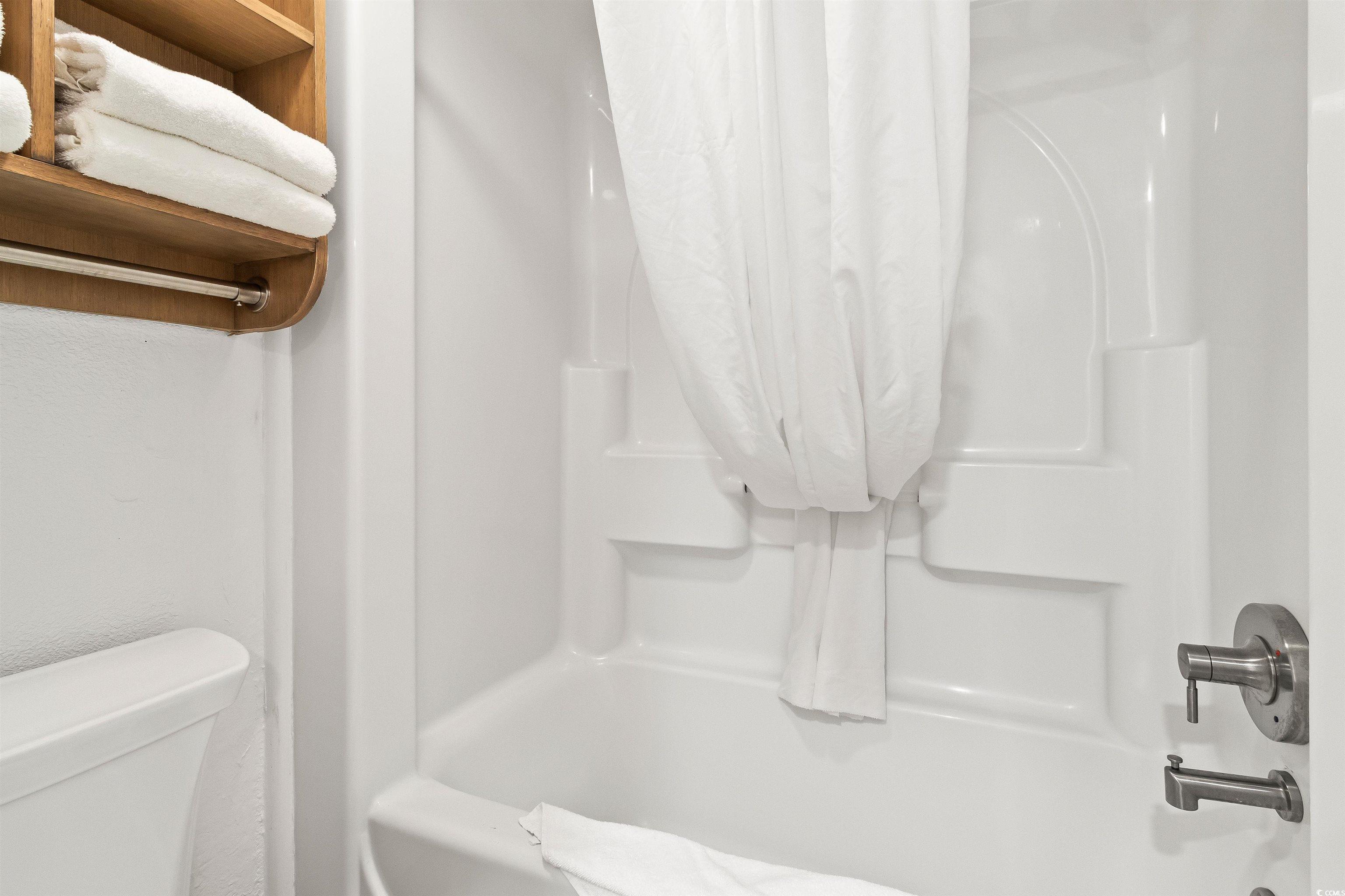 3000 N Ocean Blvd. Property Photo 23