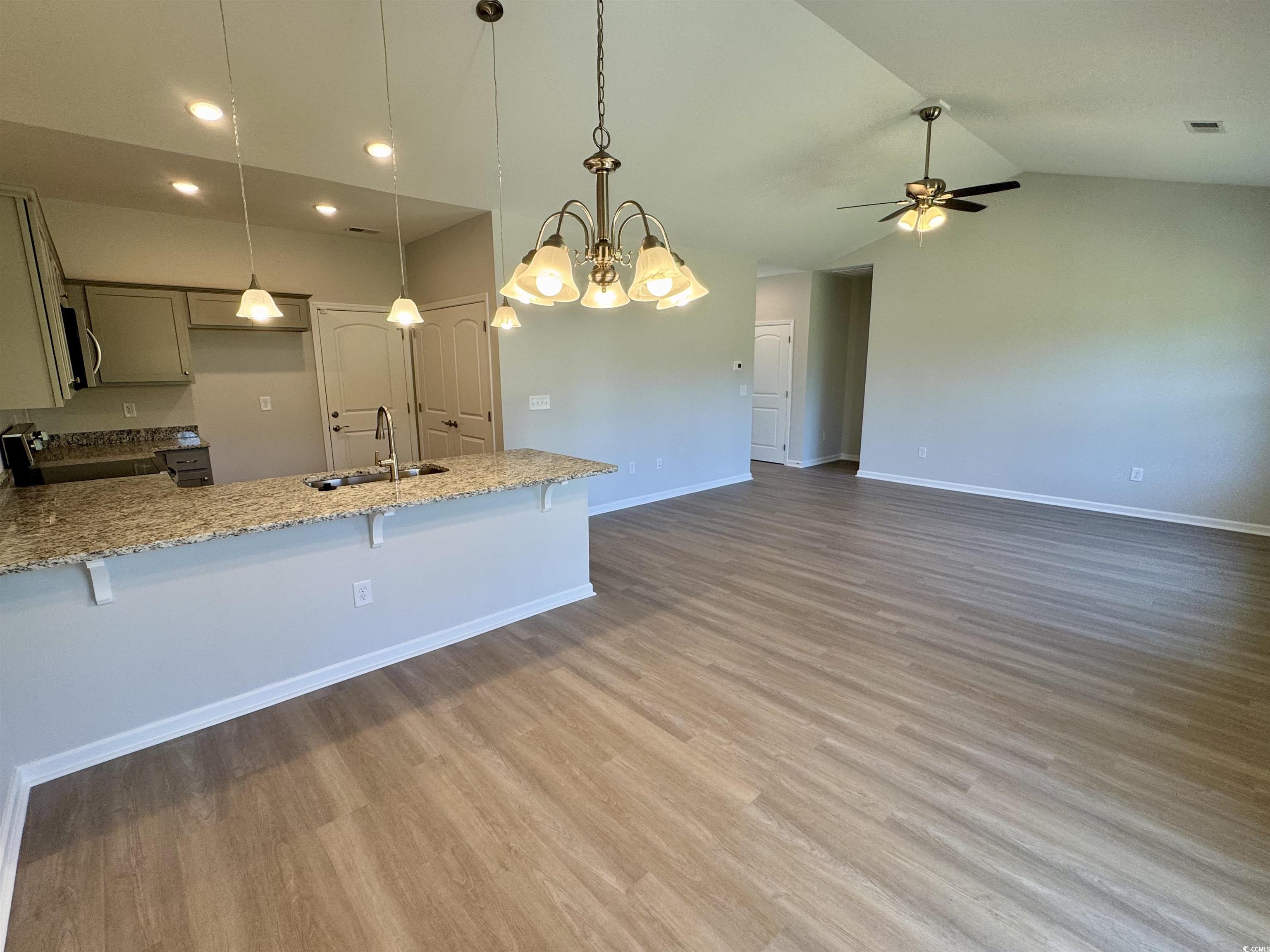 600 Shallow Cove Dr. Property Photo 4