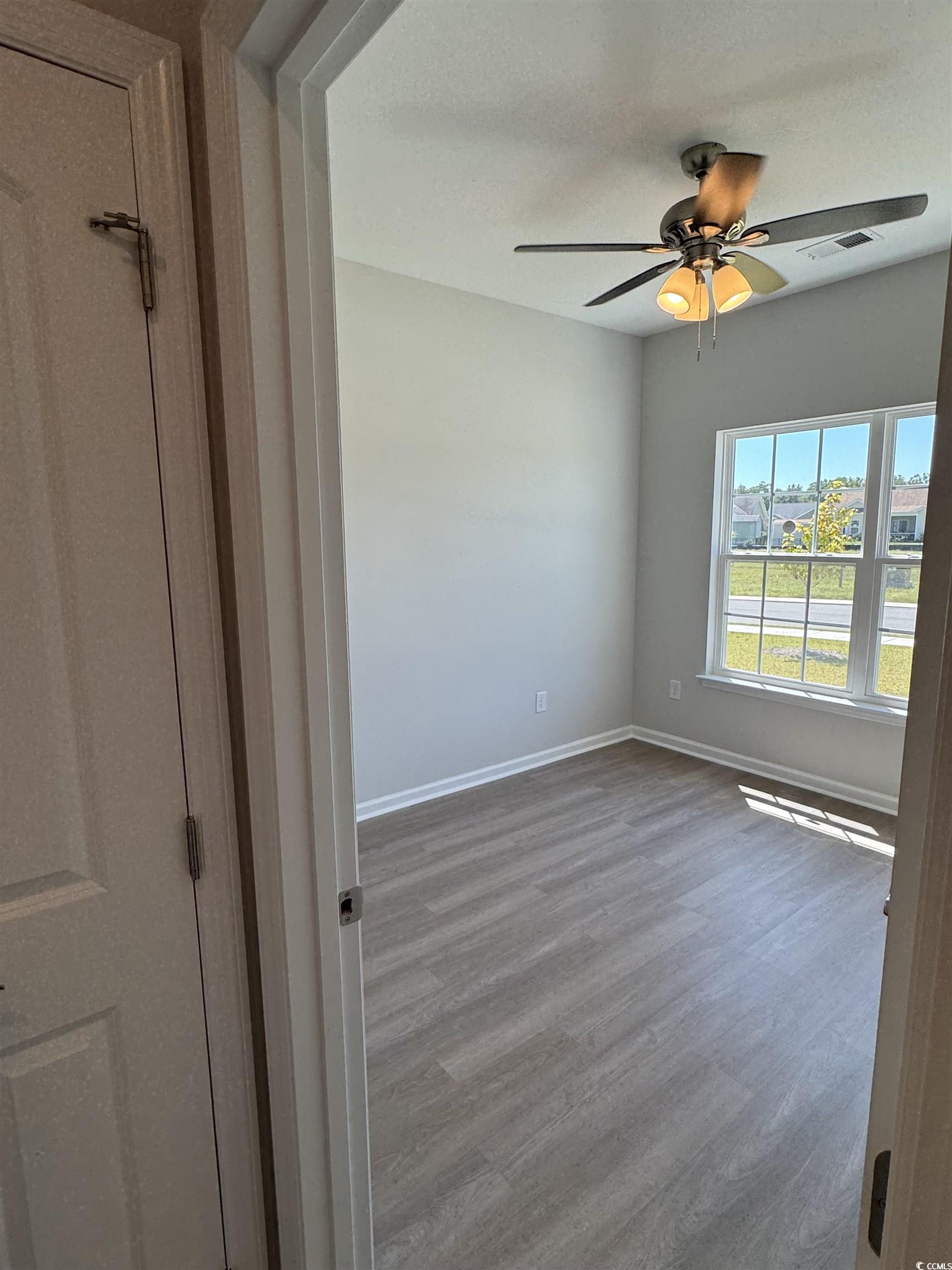 598 Shallow Cove Dr. Property Photo 16