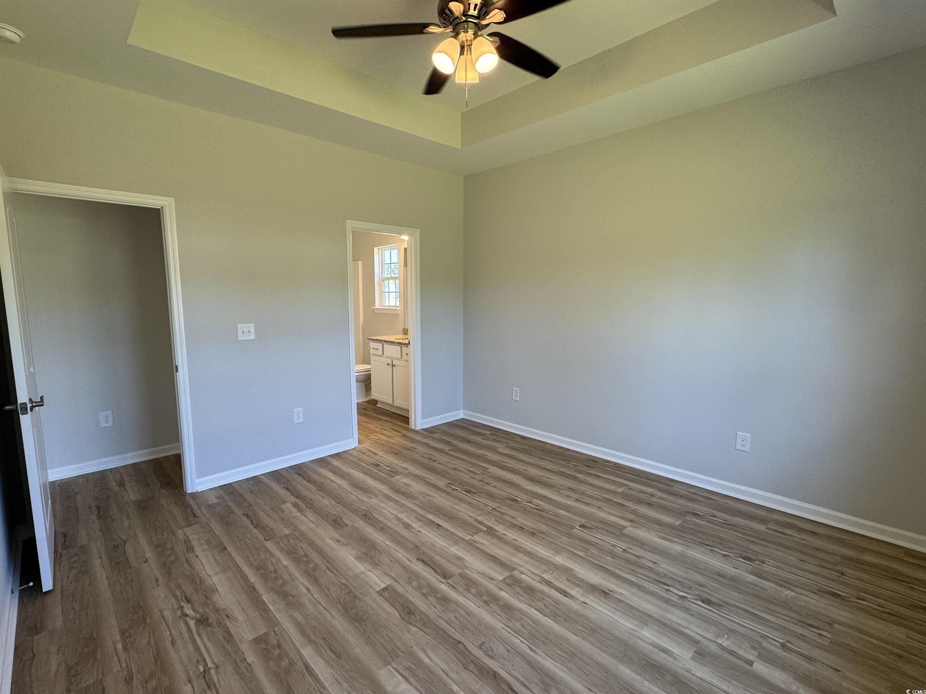 596 Shallow Cove Dr. Property Photo 3