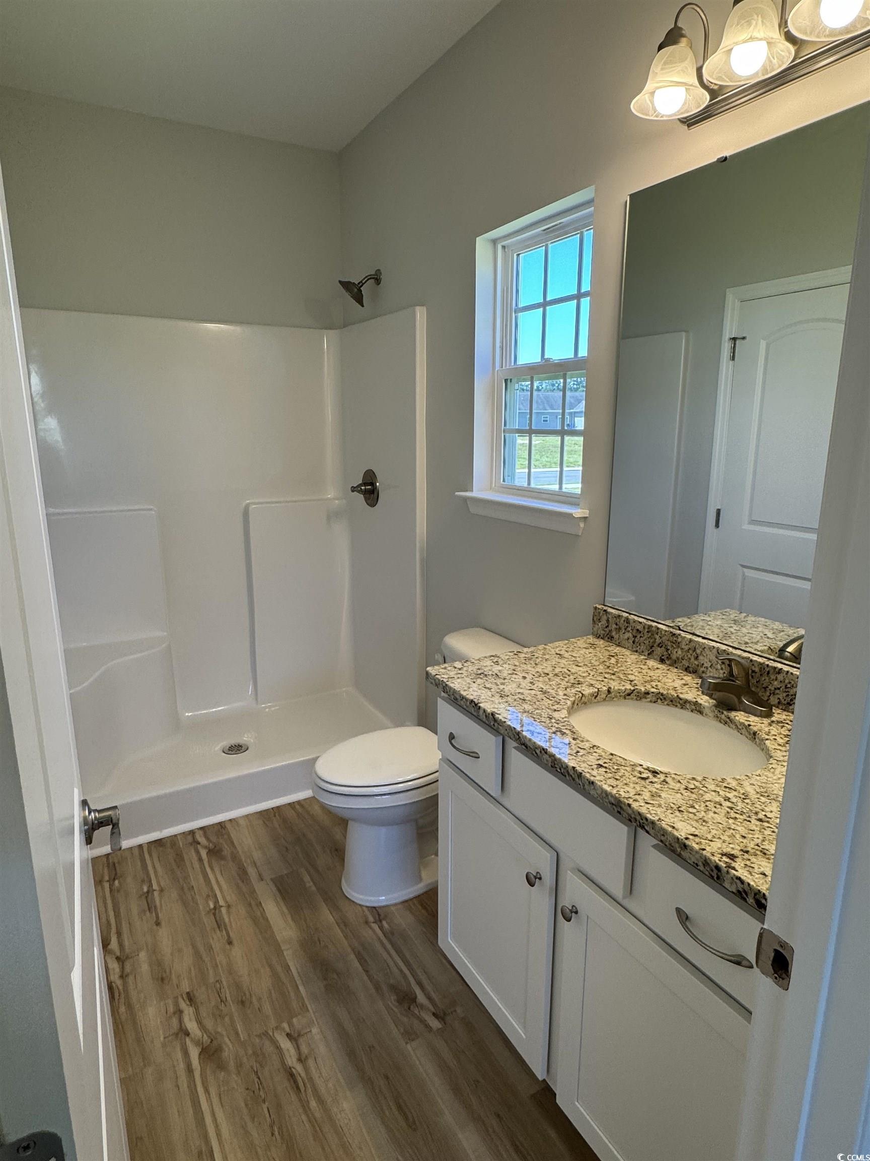 596 Shallow Cove Dr. Property Photo 9