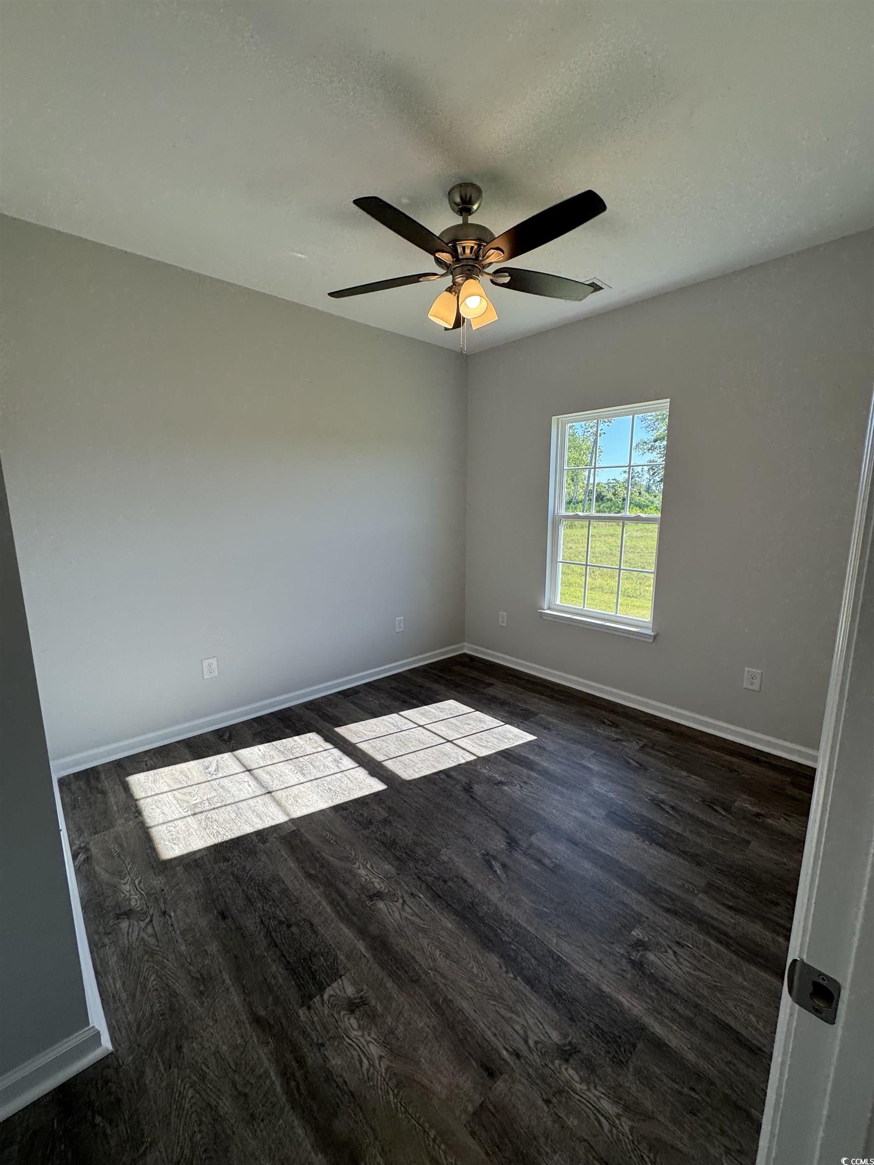 594 Shallow Cove Dr. Property Photo 13