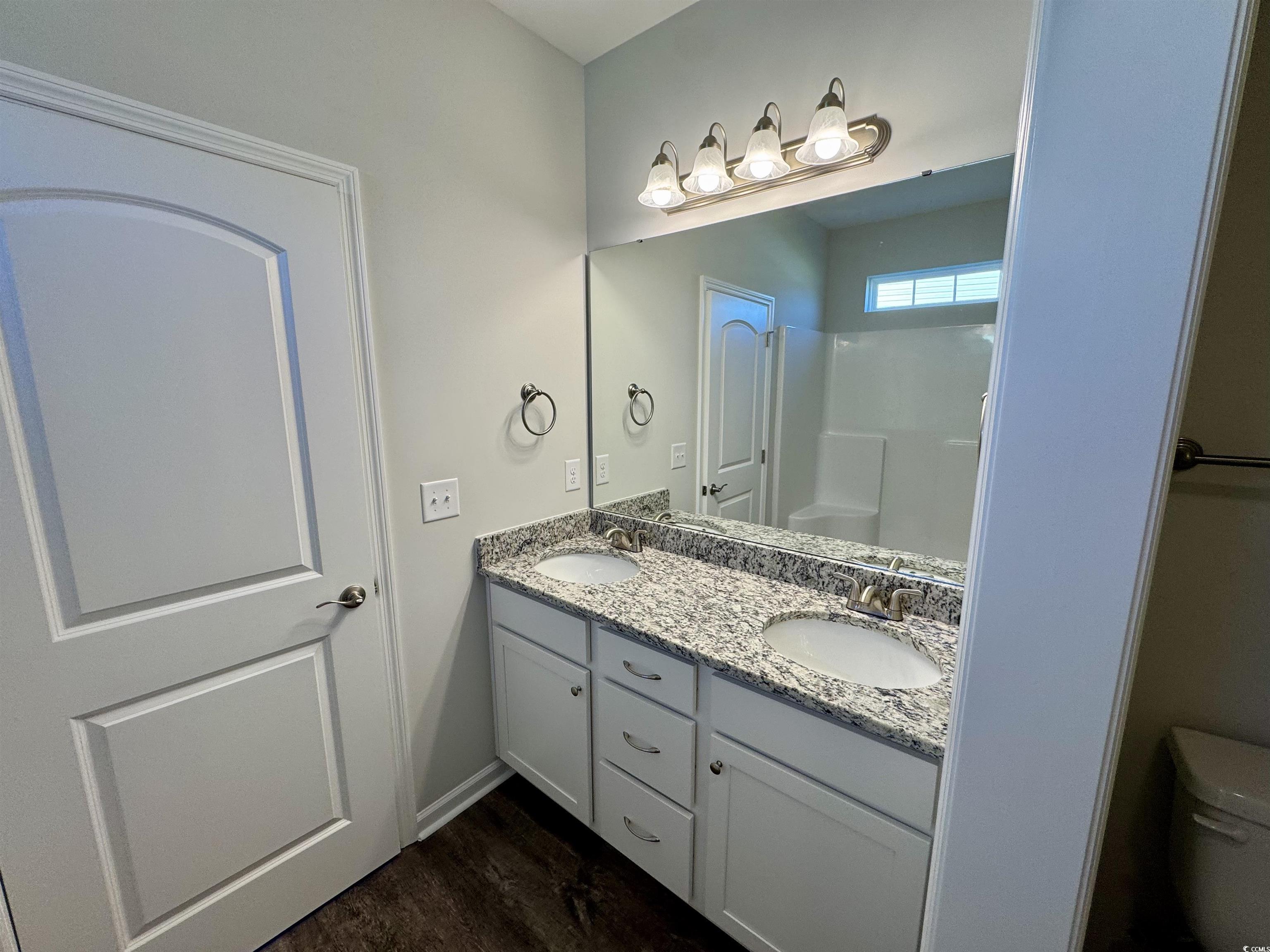 594 Shallow Cove Dr. Property Photo 18