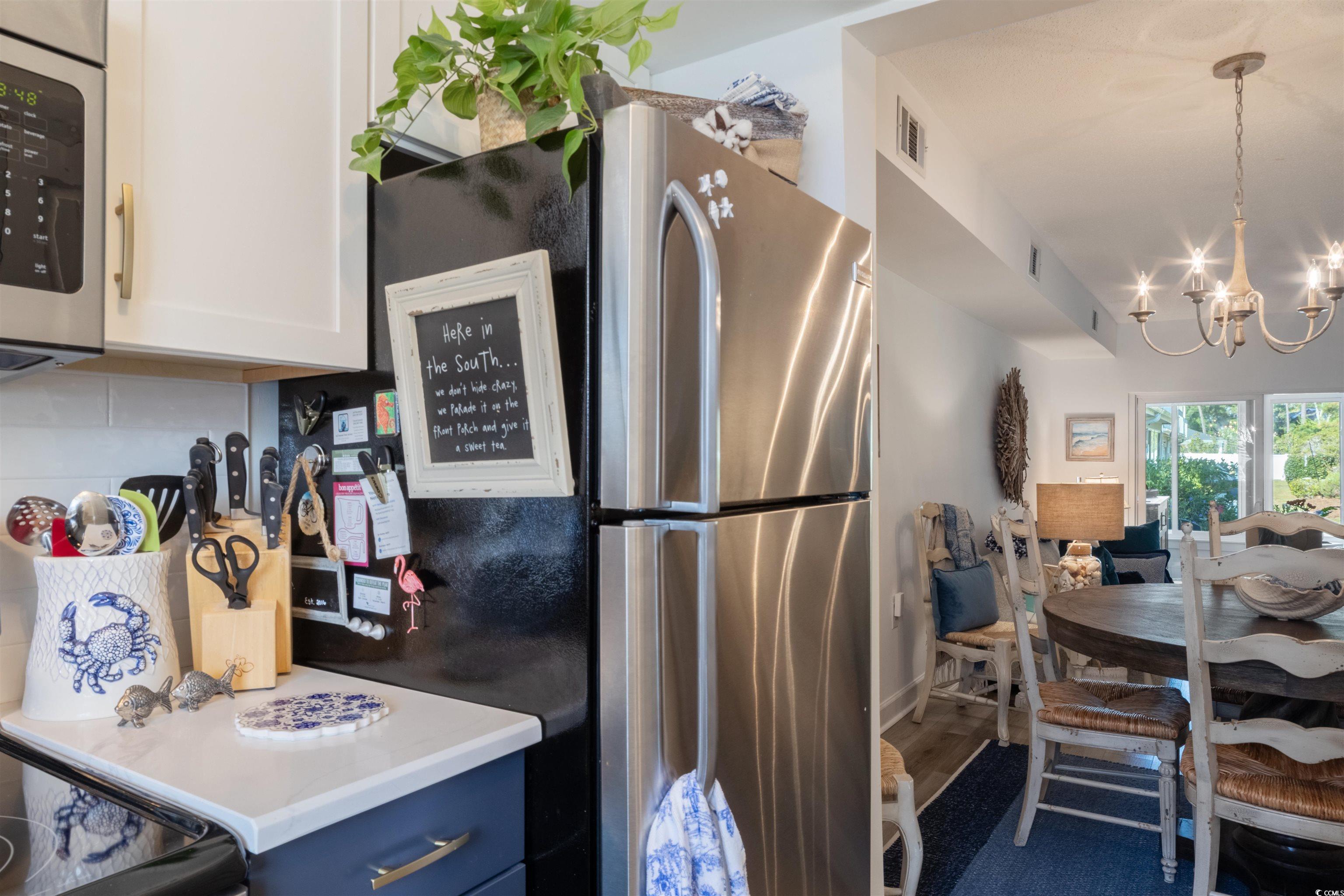 946 Villa Dr. Property Photo 8