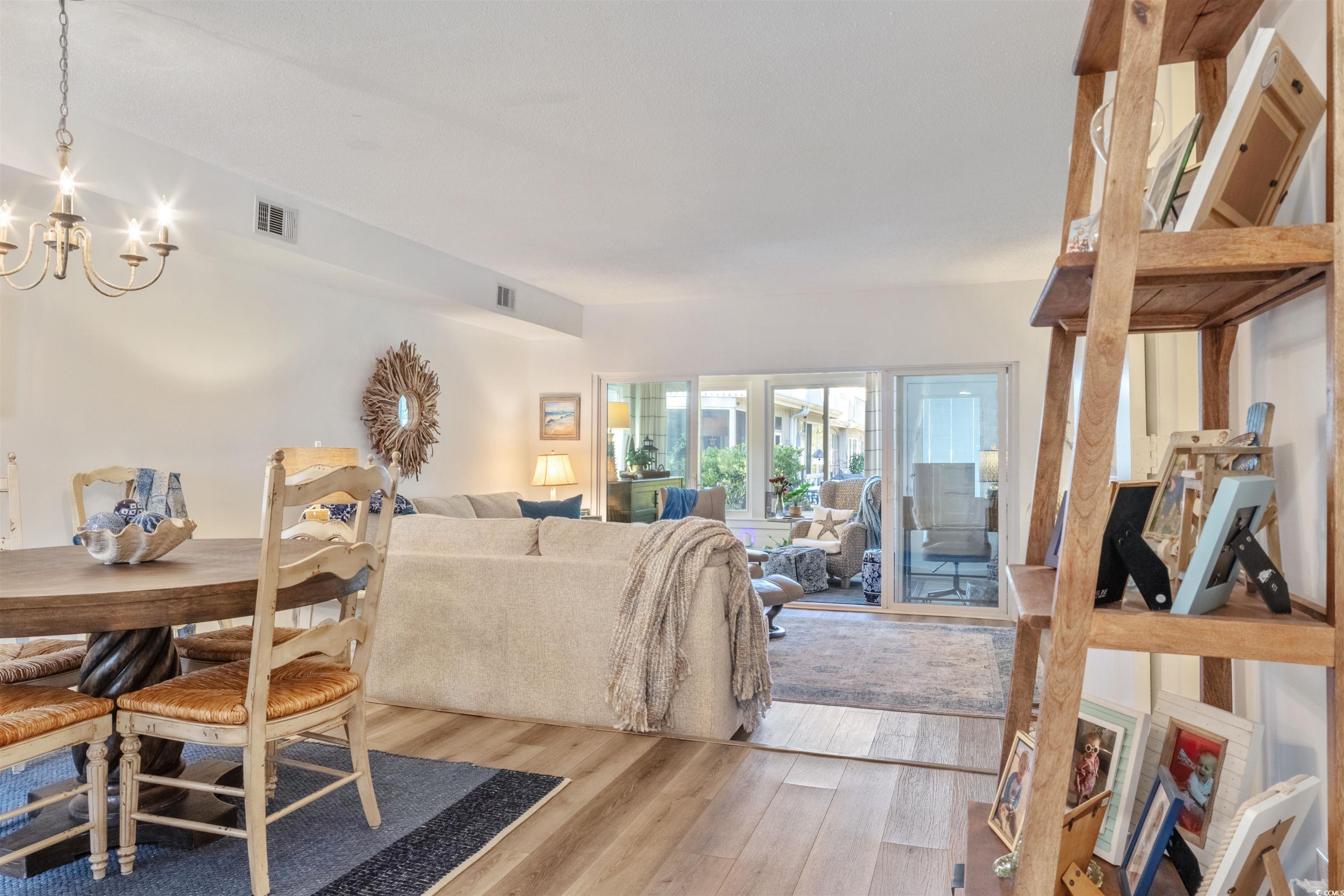 946 Villa Dr. Property Photo 9