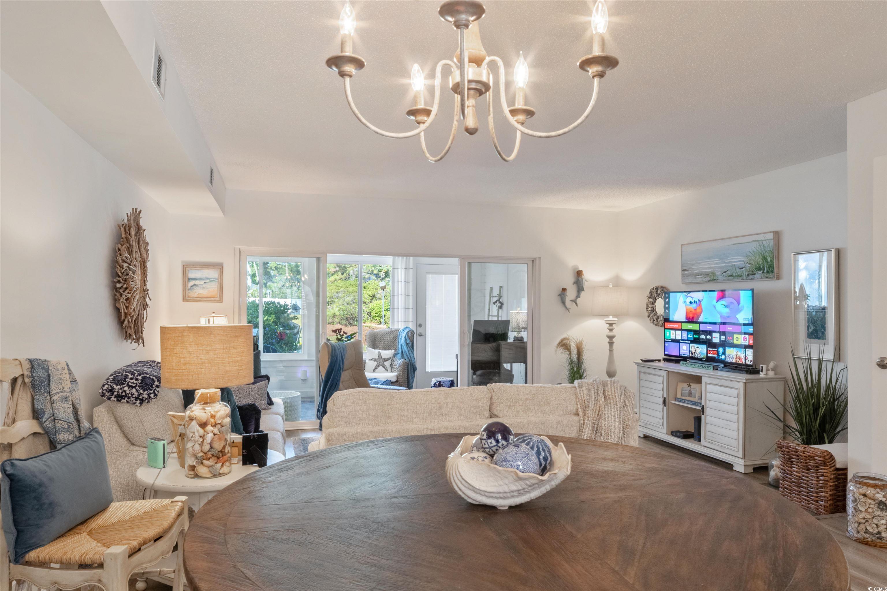 946 Villa Dr. Property Photo 11